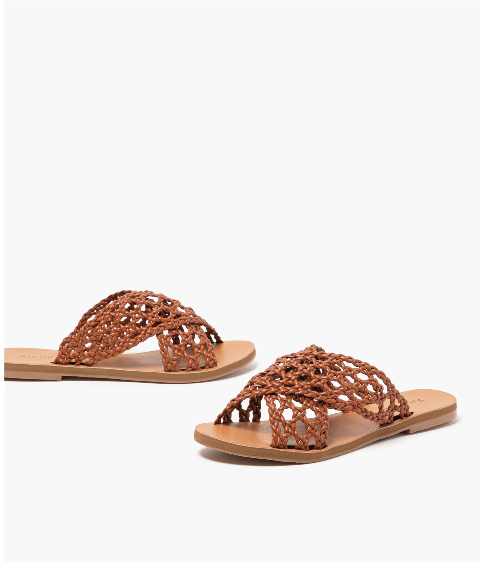 Flat Sarah Camel