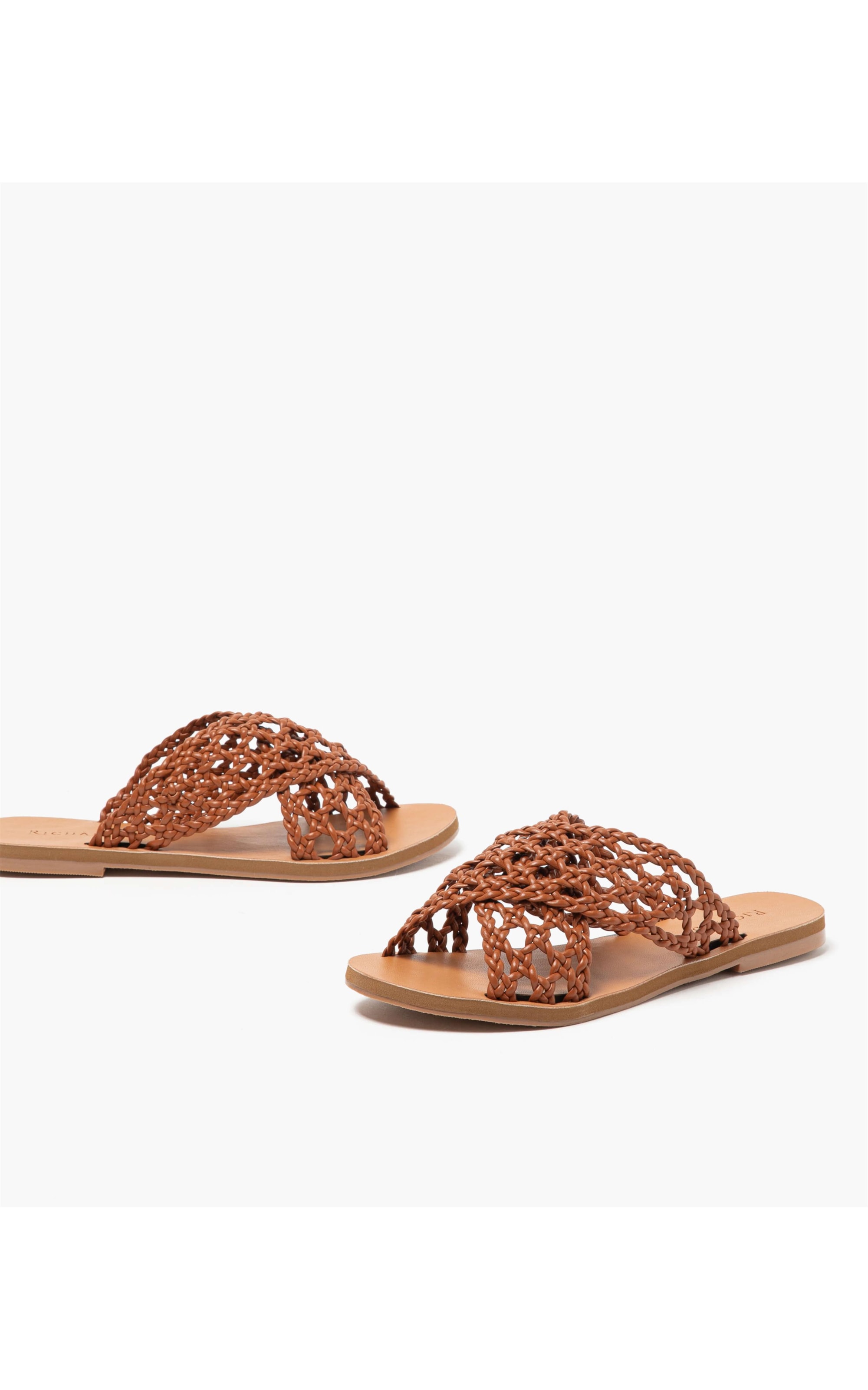 Flat Sarah Camel