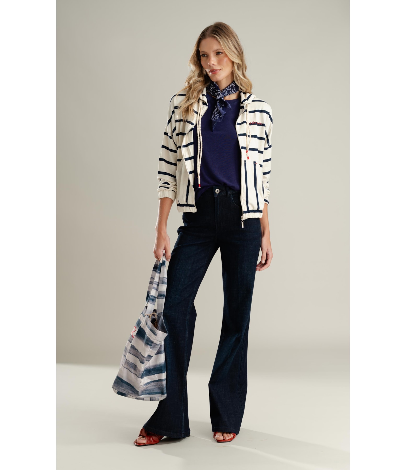 Jaqueta Chiara Capuz Listrado Lb Dark Navy