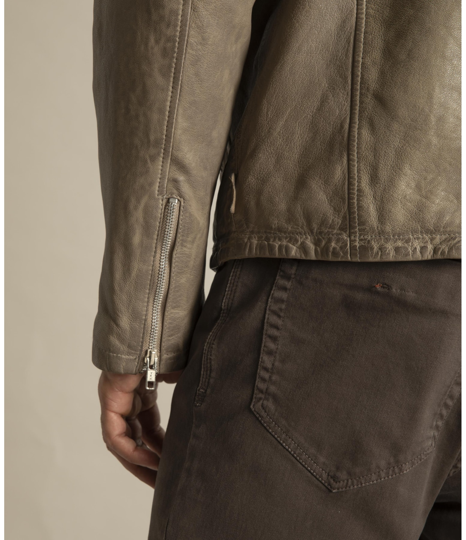 Jaqueta de Couro Stone Husk