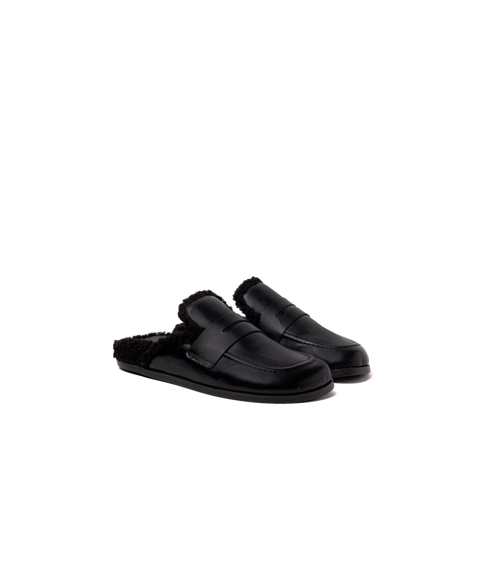 Mule Fluffy Richards Preto