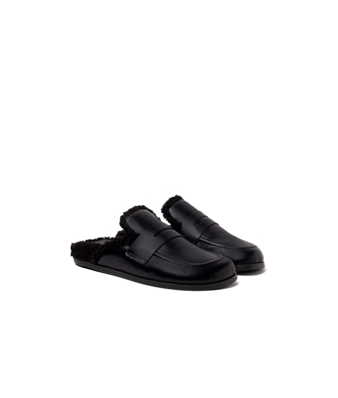 Mule Fluffy Richards Preto