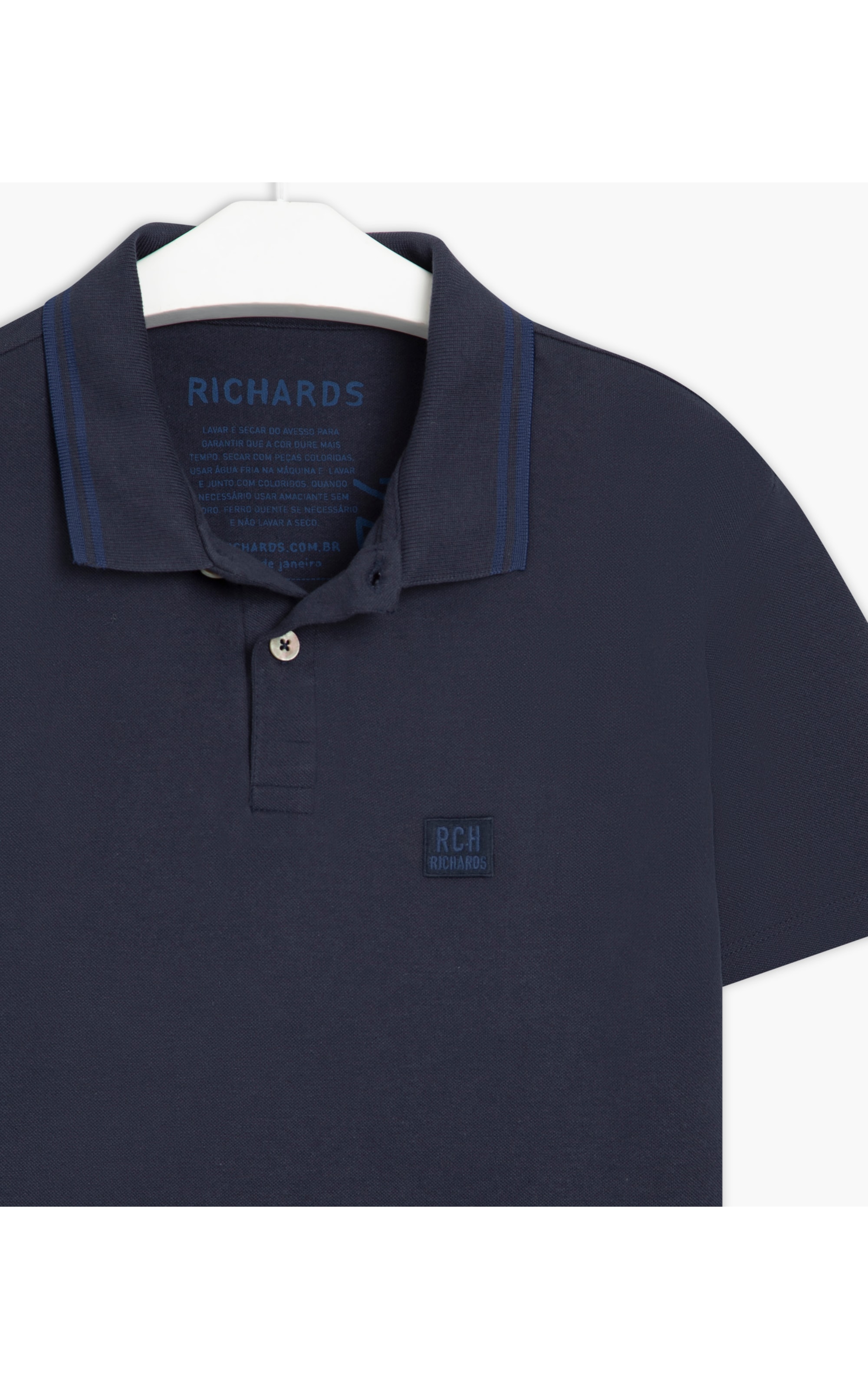 Polo 1/2 Malha Com Friso e Patch Bordado Azul Jeans