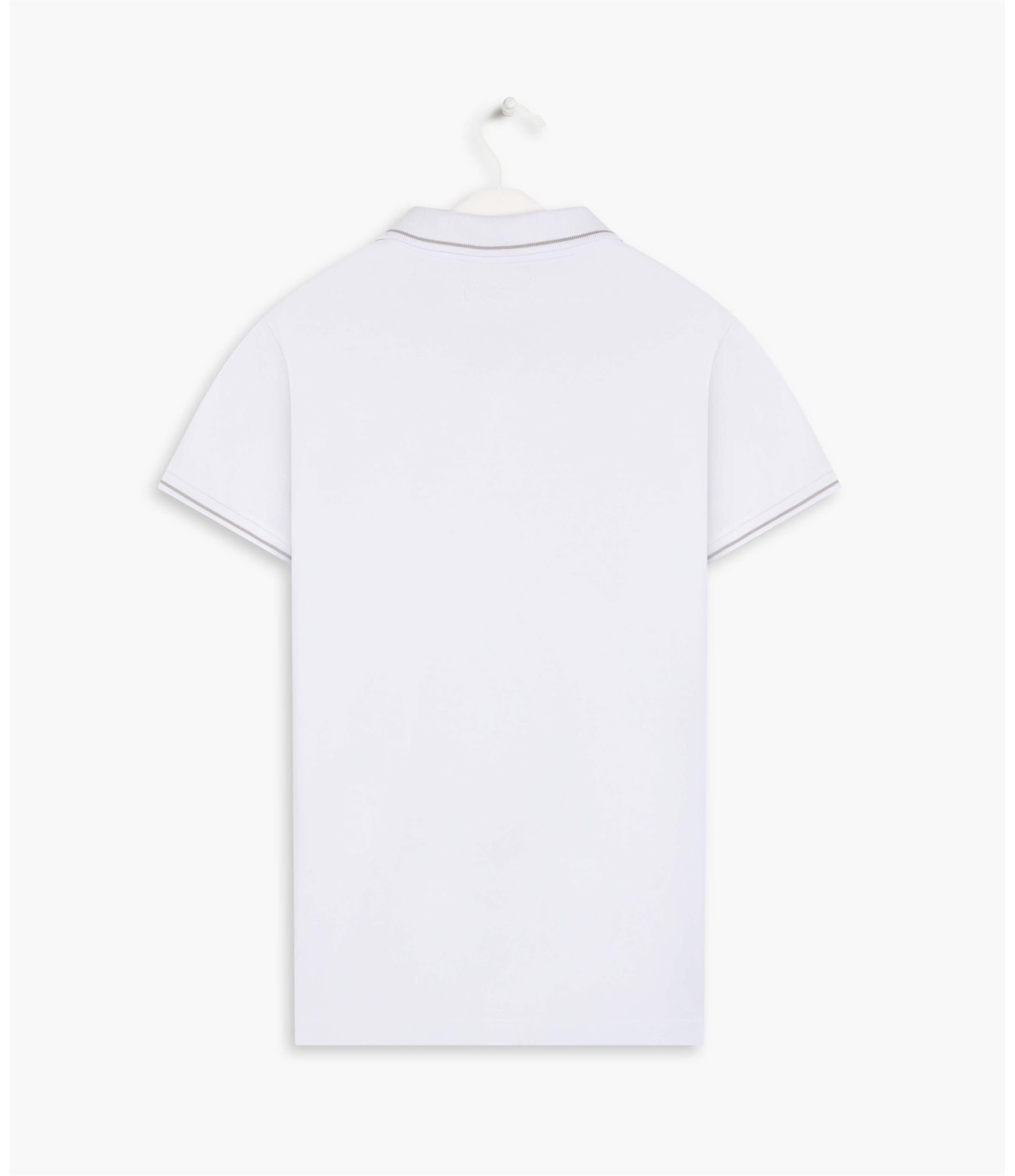 Polo Piquet Com Frisos e Bordado Peixe Branco