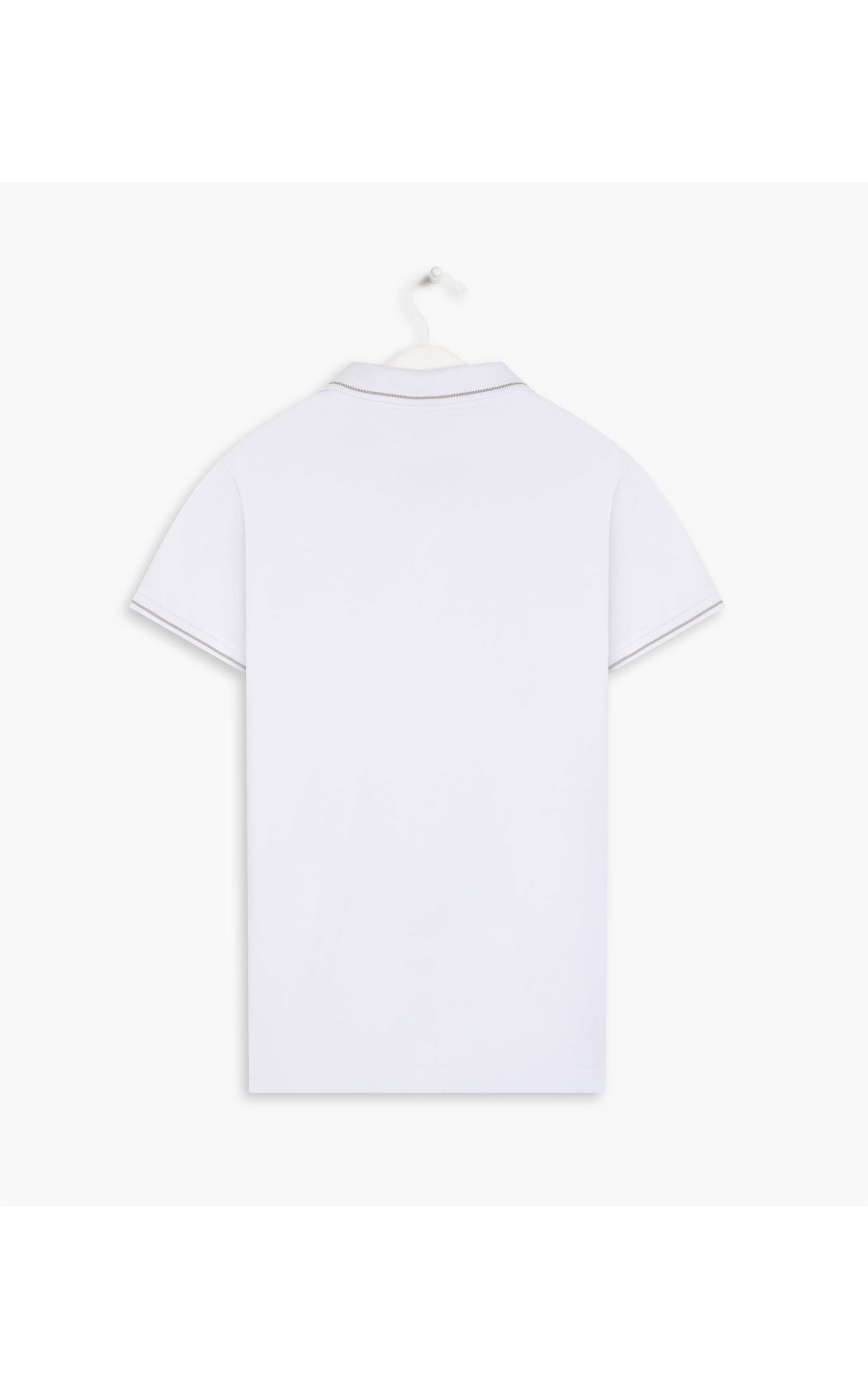 Polo Piquet Com Frisos e Bordado Peixe Branco