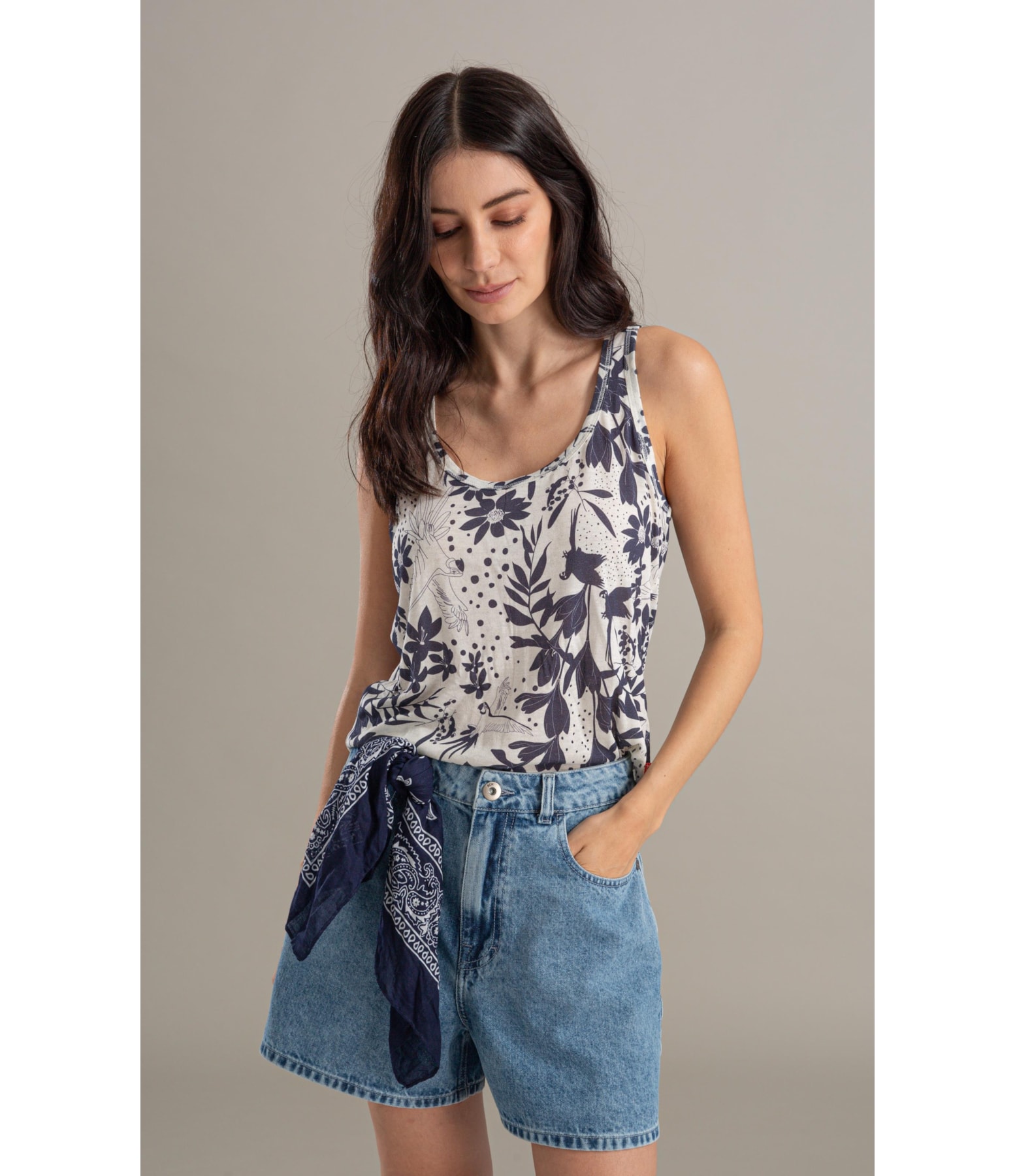 Regata Linho  Liria Estampa Arara Marinho