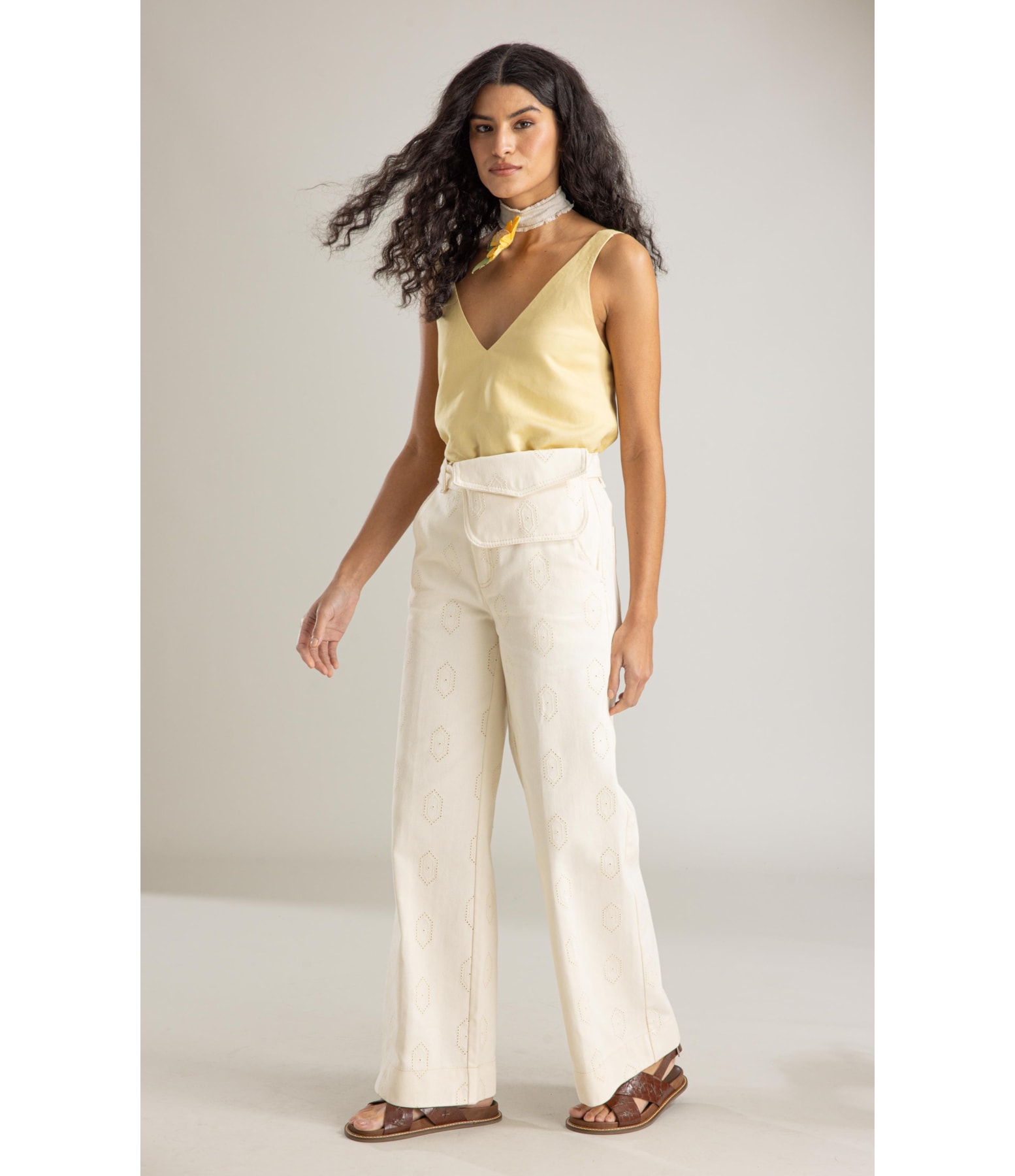 Regata Simas Linho Blend Amarelo Claro