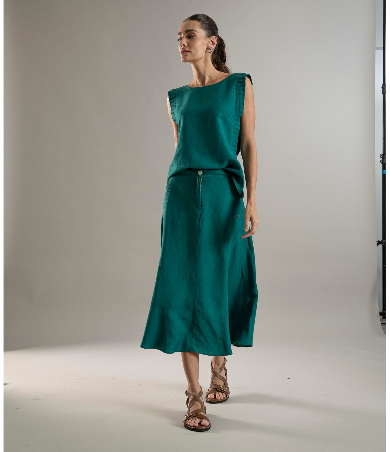 Saia Aias Linho Liso Verde