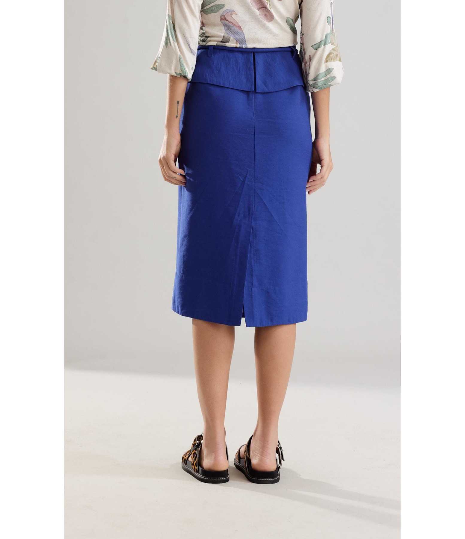 Saia Linho  Elis  Liso Azul Bic