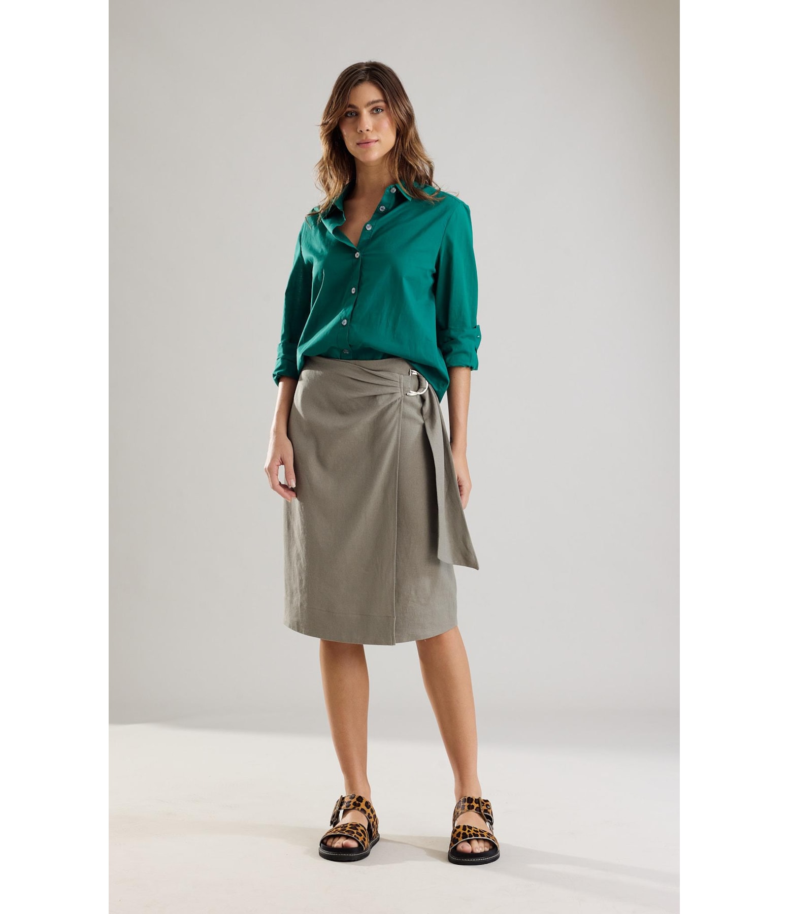 Saia Linho  Paris  Liso Caqui