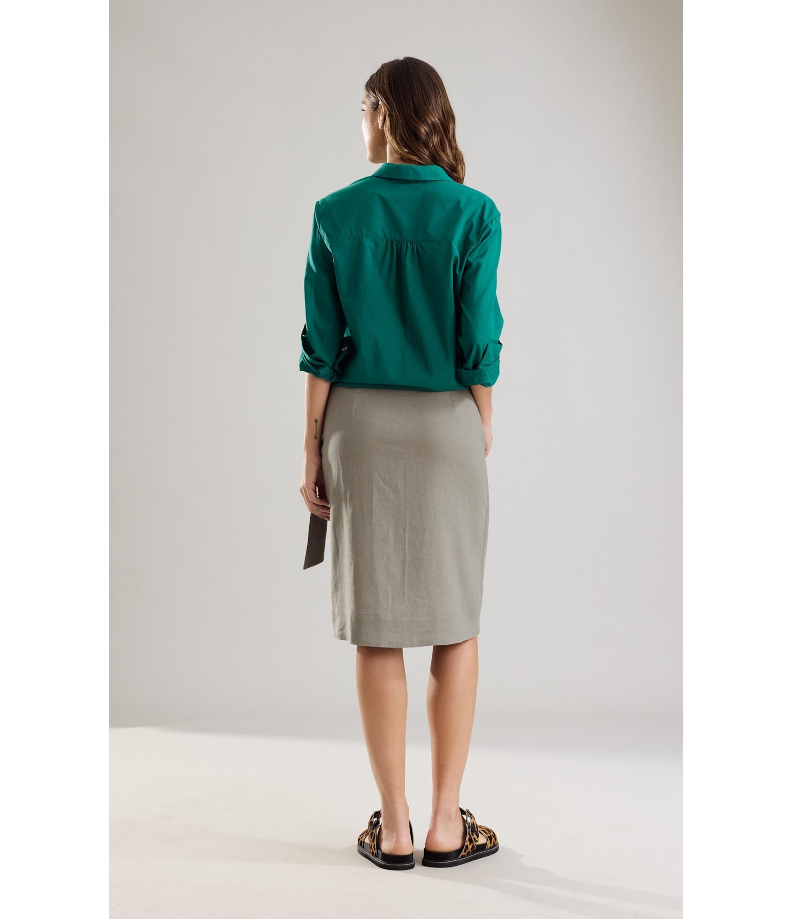 Saia Linho  Paris  Liso Caqui