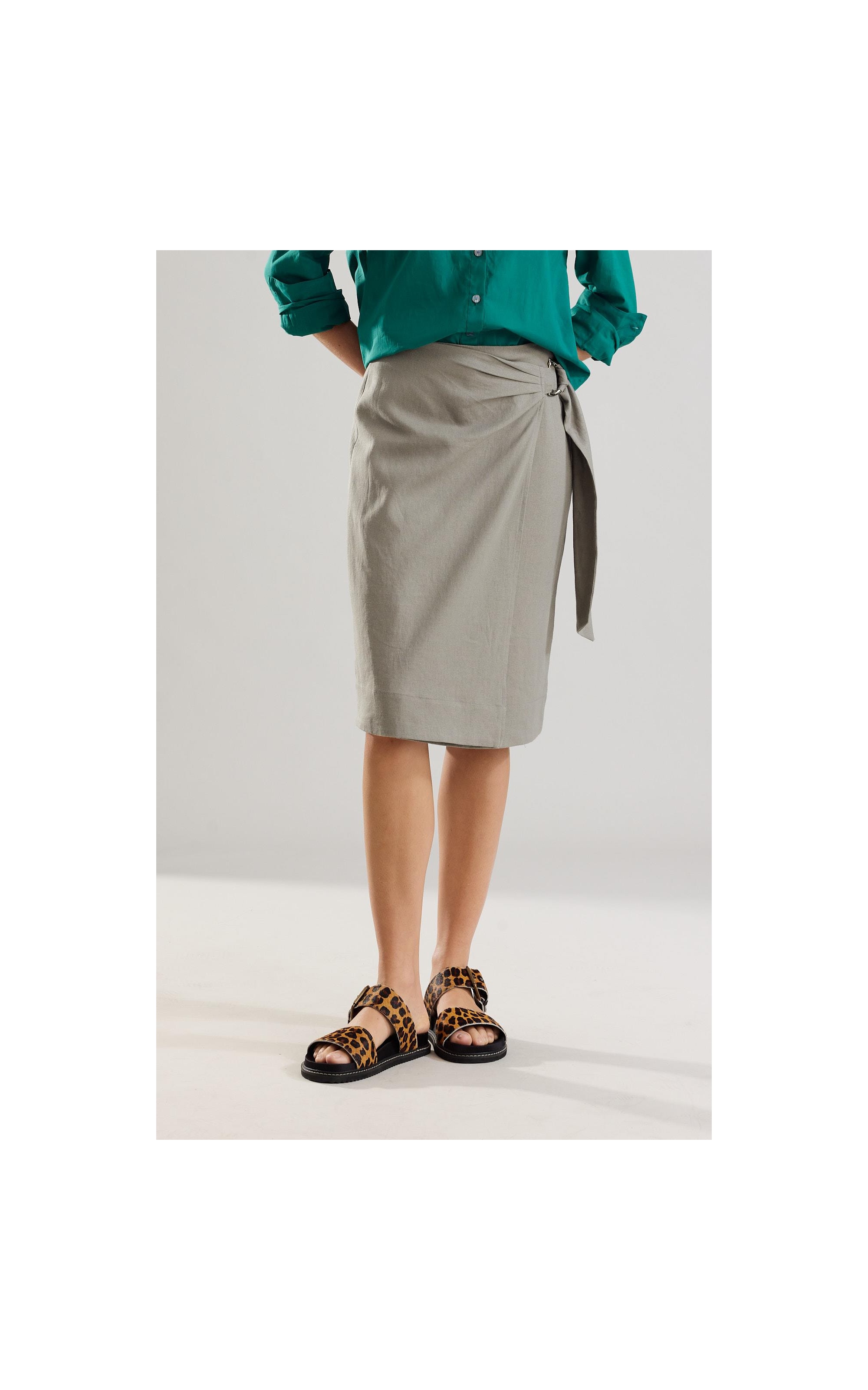 Saia Linho  Paris  Liso Caqui