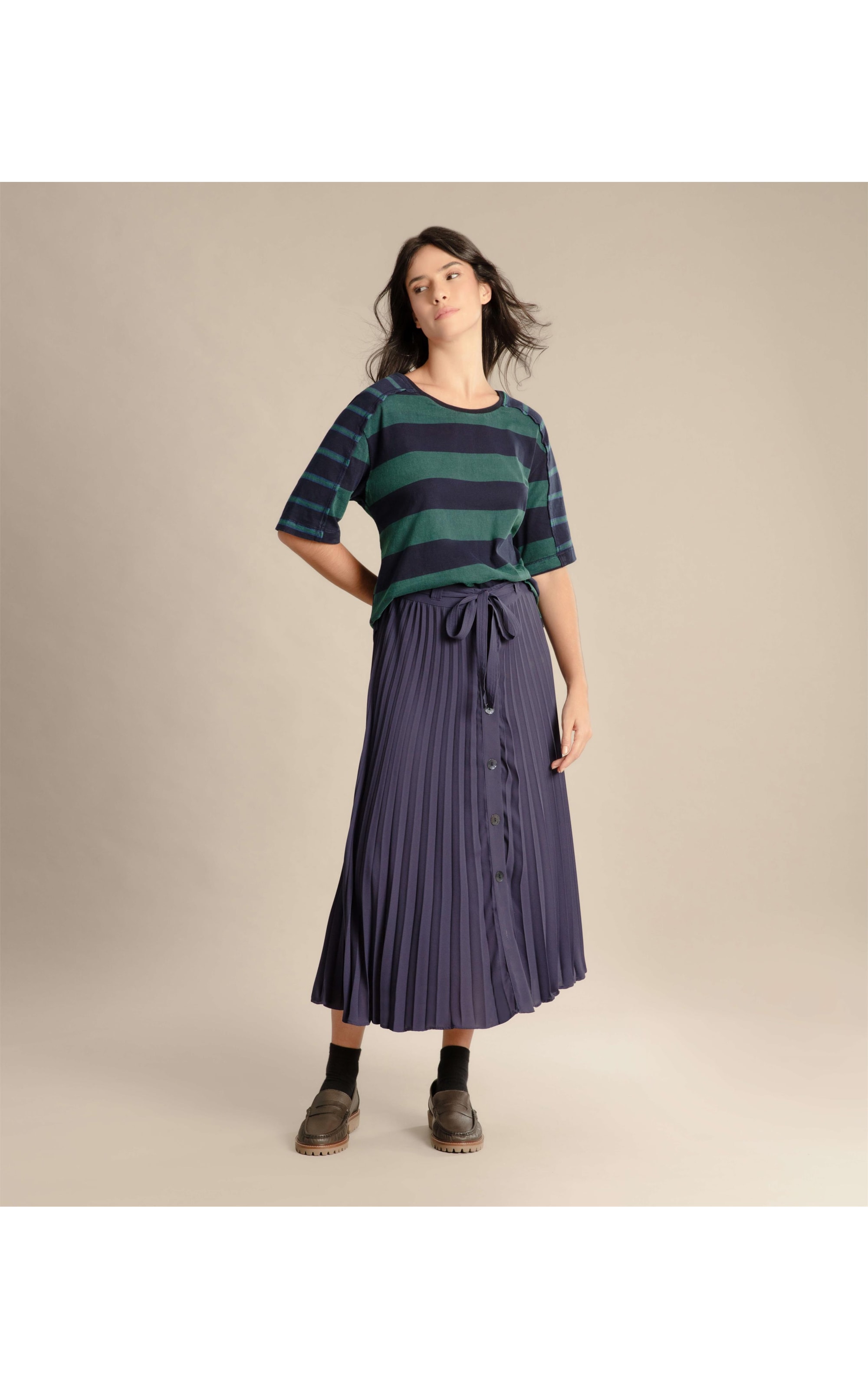 Saia Vera Plissada Lisa Dark Navy