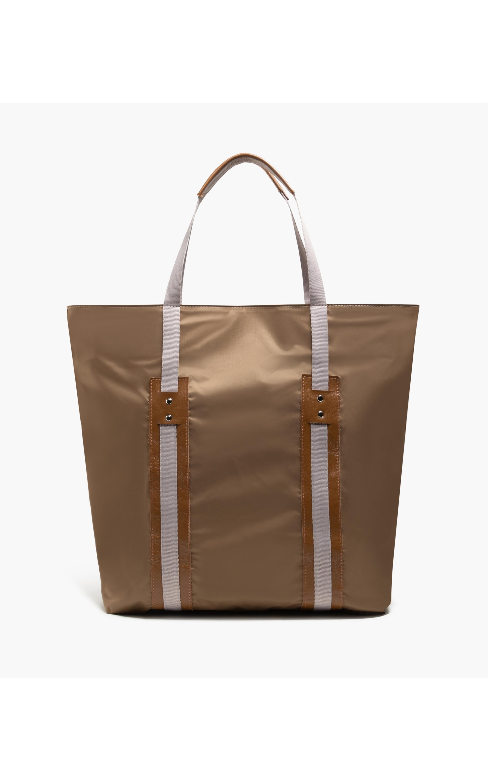 Shopper Richards Trail Caqui