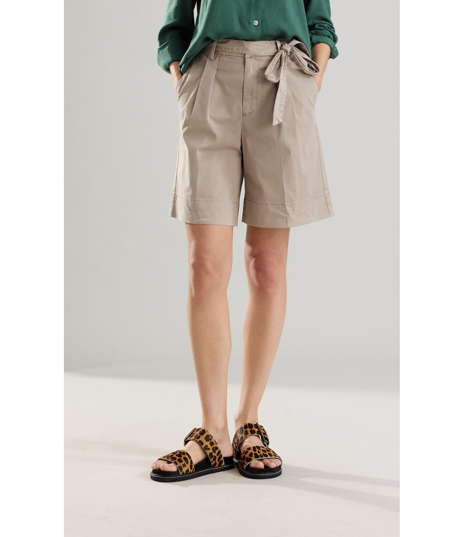 Short Canvas Faixa Luna Husk