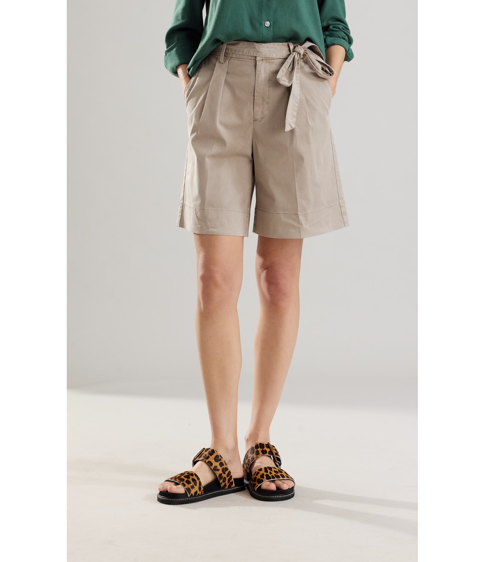 Short Canvas Faixa Luna Husk