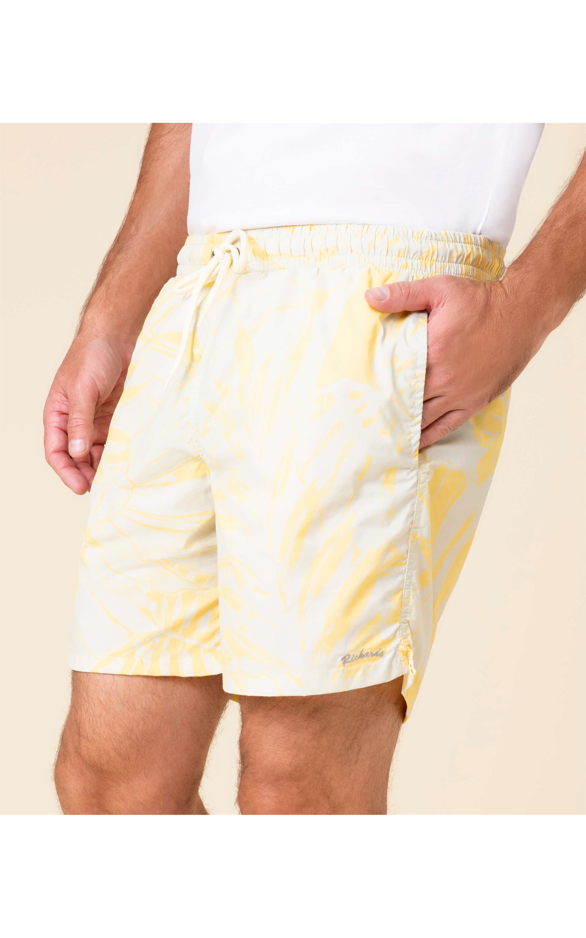 Short Praia Costela de Adao Amarelo