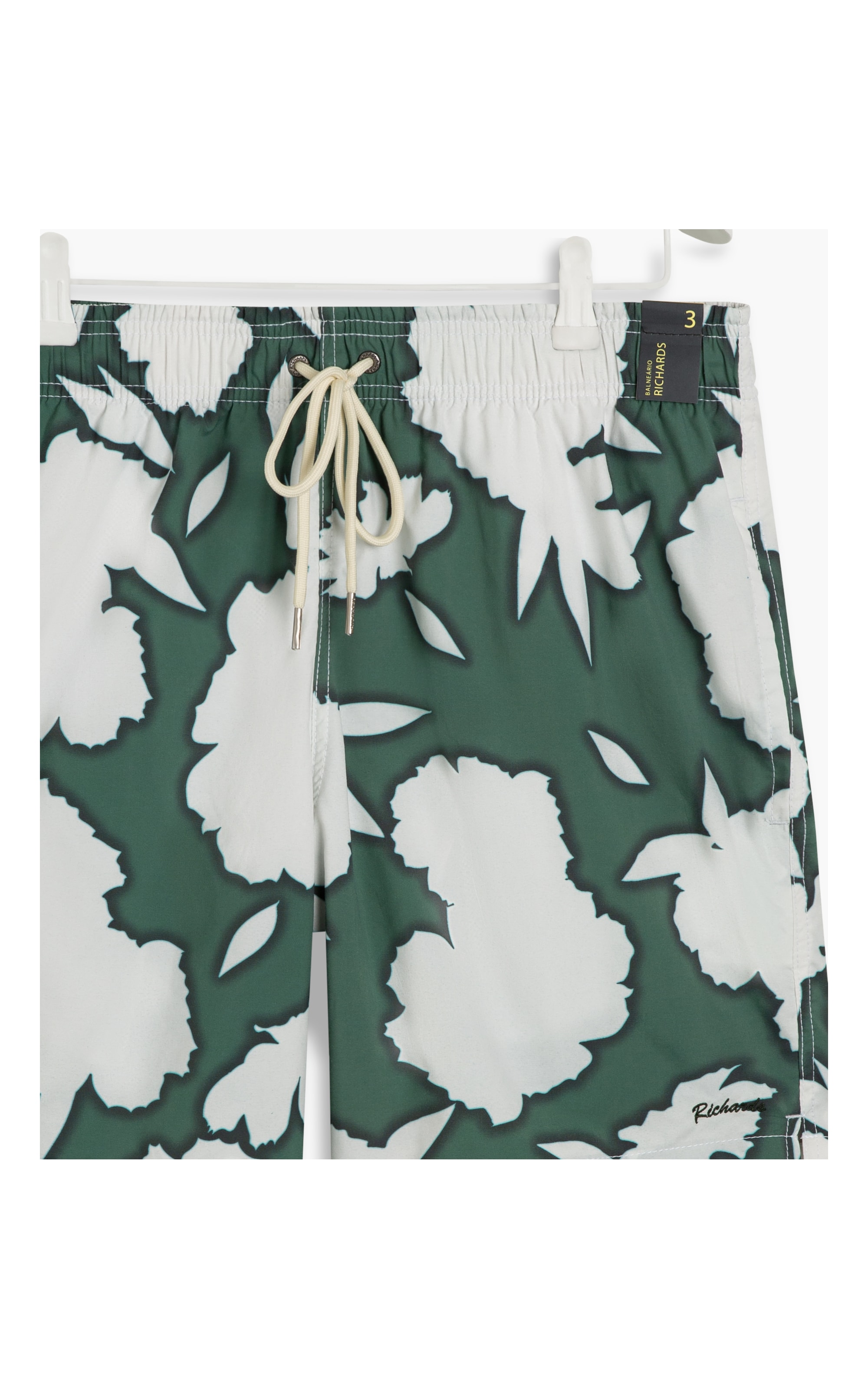 Short Praia Estampa Daisy Verde Bandeira