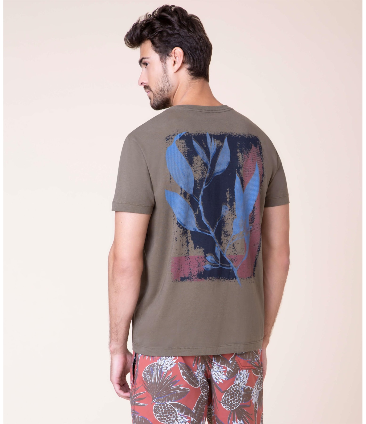 T-Shirt Aquarela Rustic Leaves Mc Tabaco