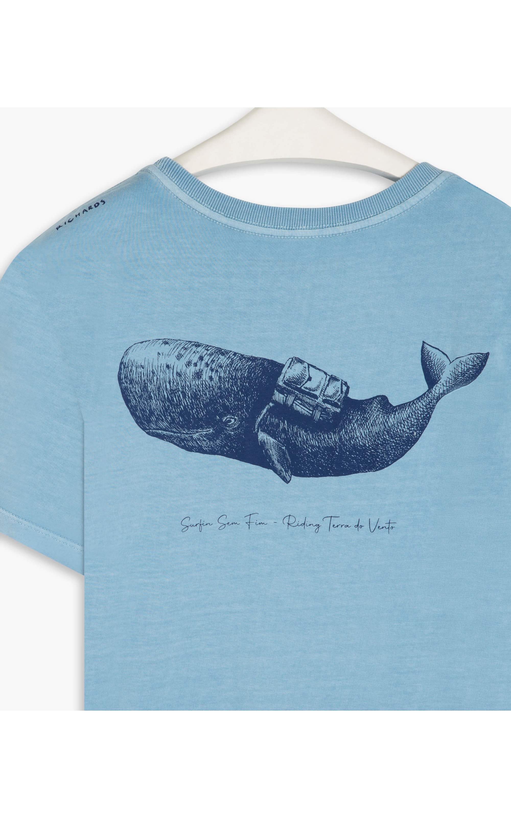T-Shirt Baleia Azul Claro