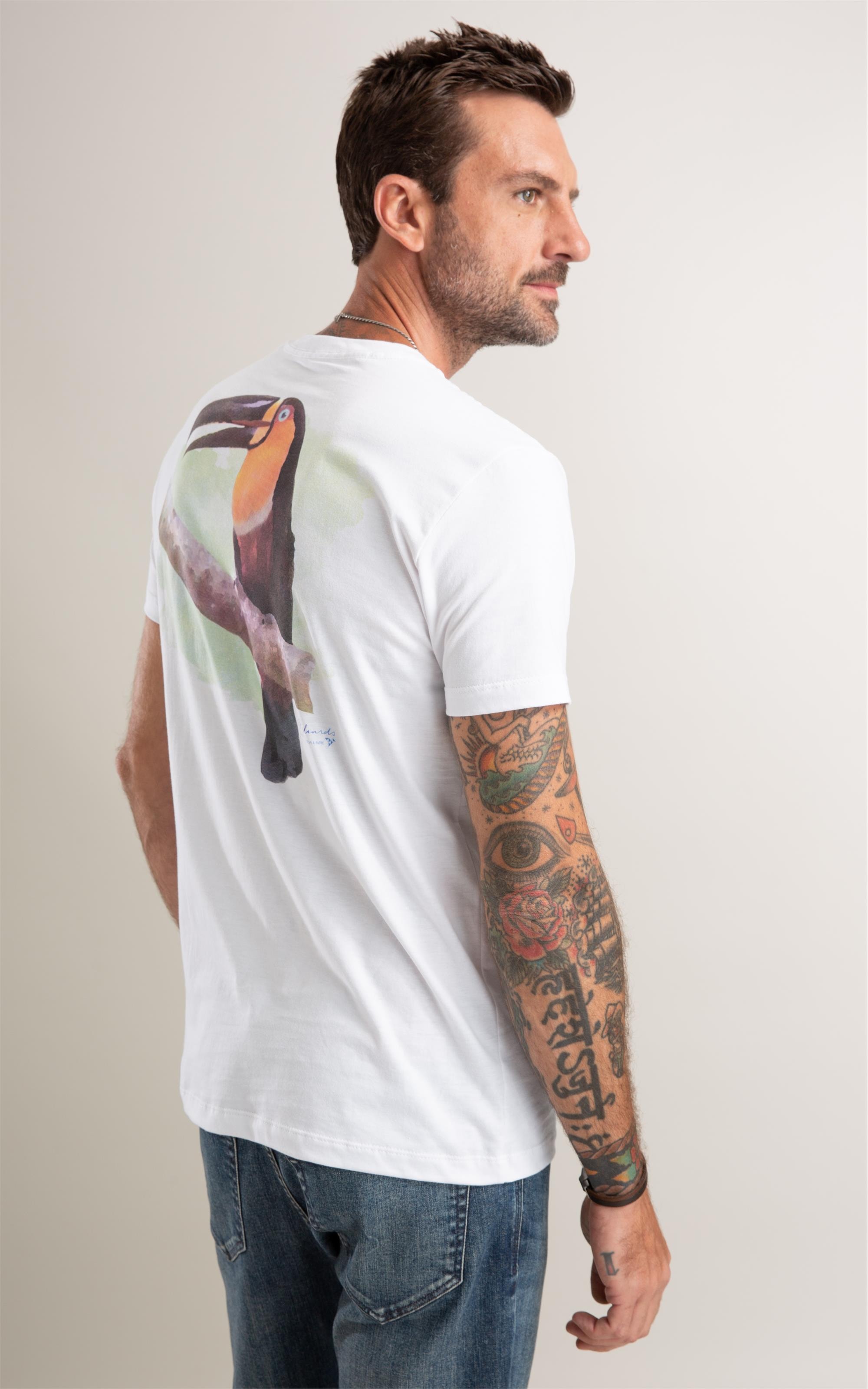 T-Shirt Instituto Tucano Bico Preto Branco