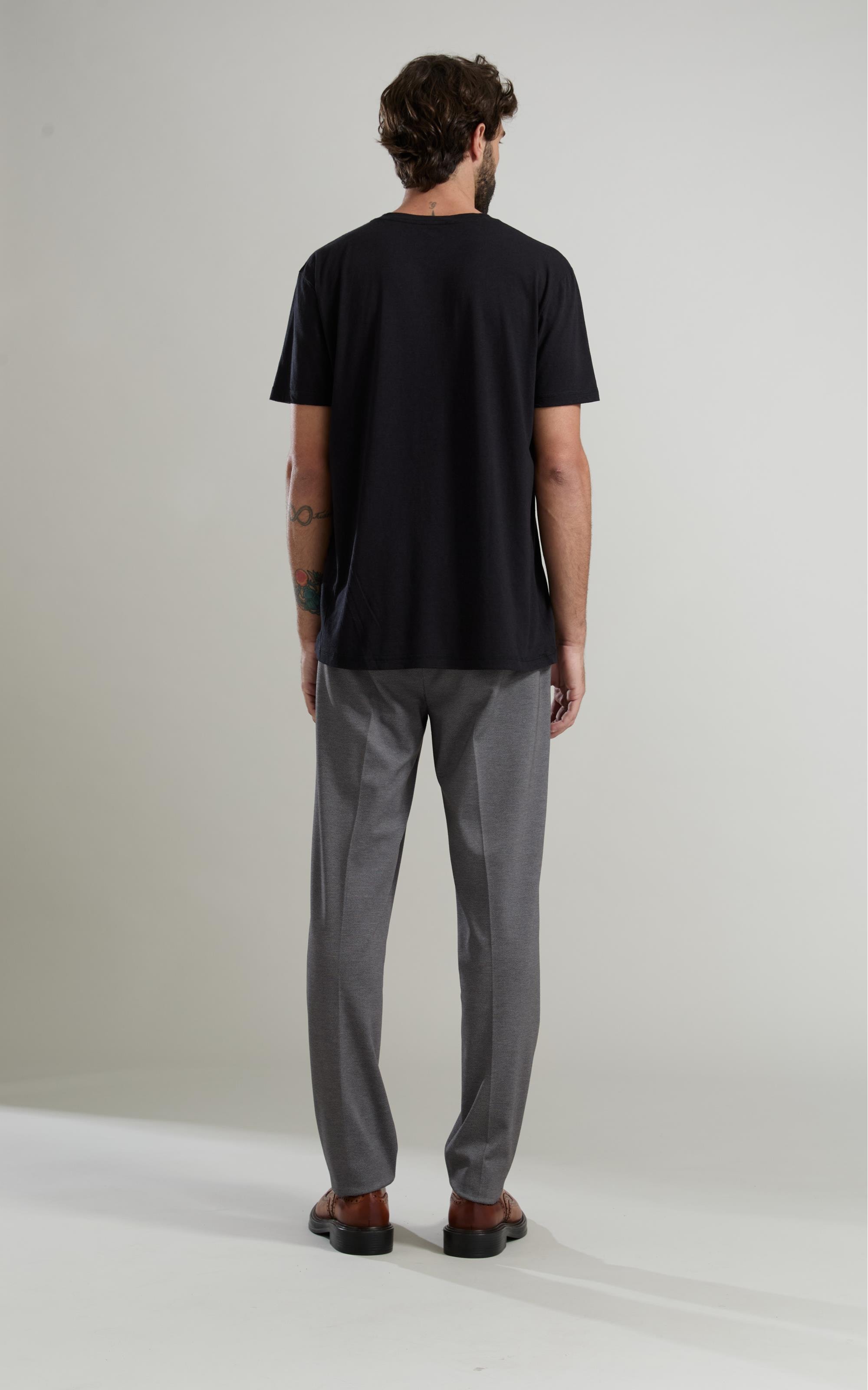 T-Shirt Linho New Basic Fit Preto