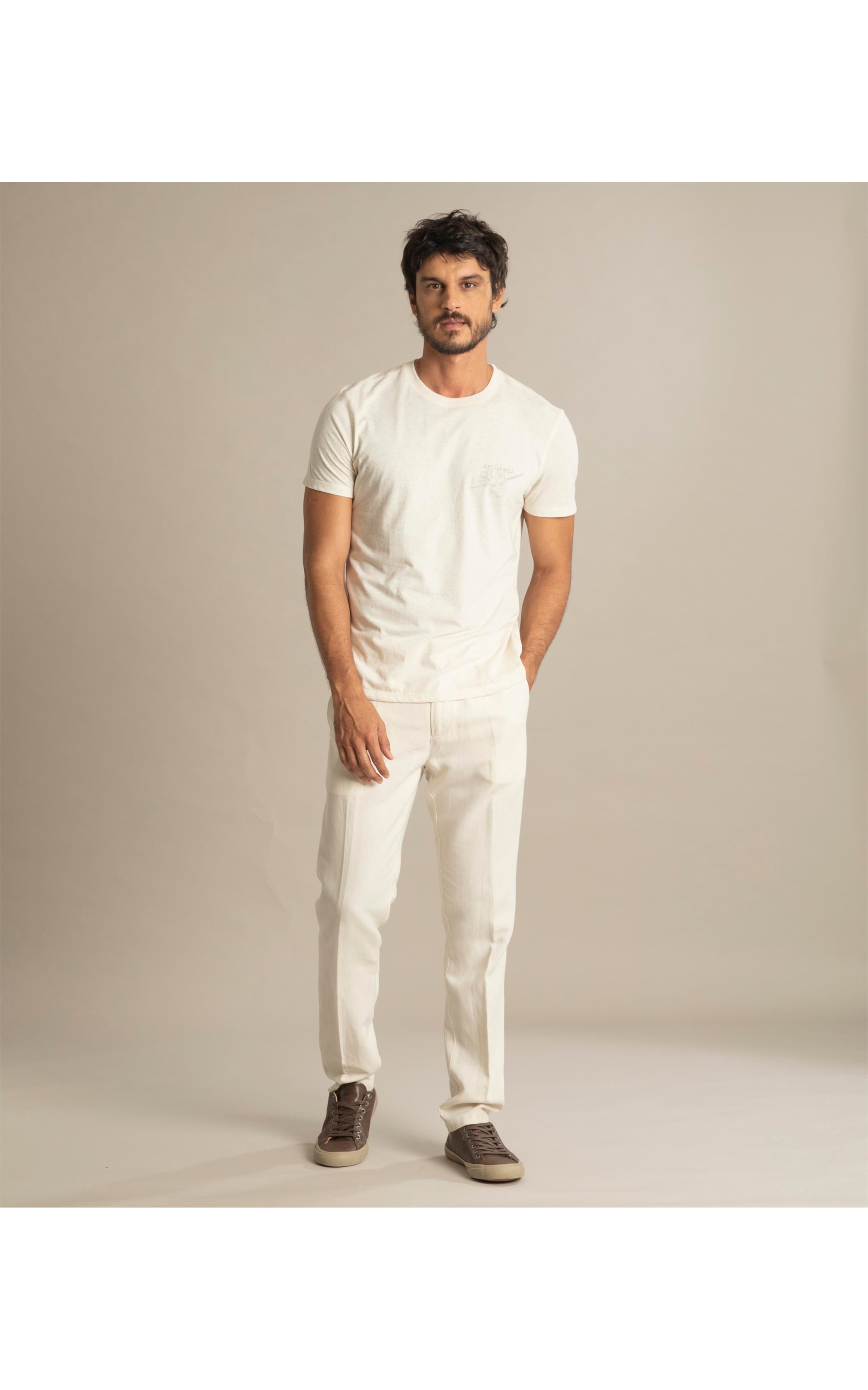 T-Shirt Linho  Sword Flowers Peito Natural