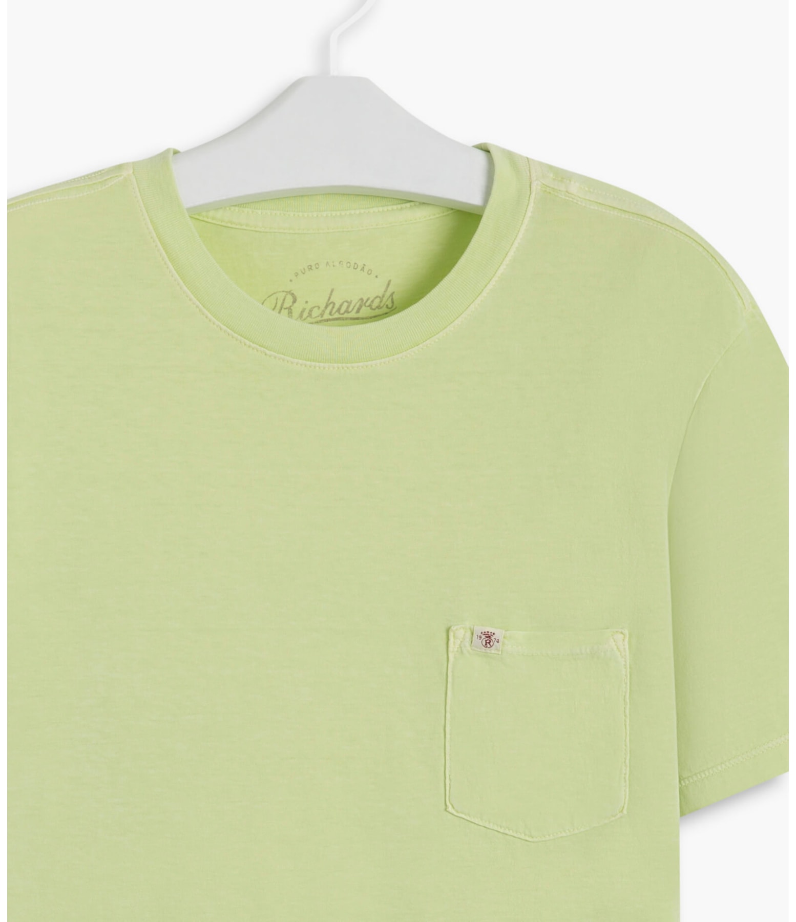 T- Shirt Lisa Com Bolso Verde Maca