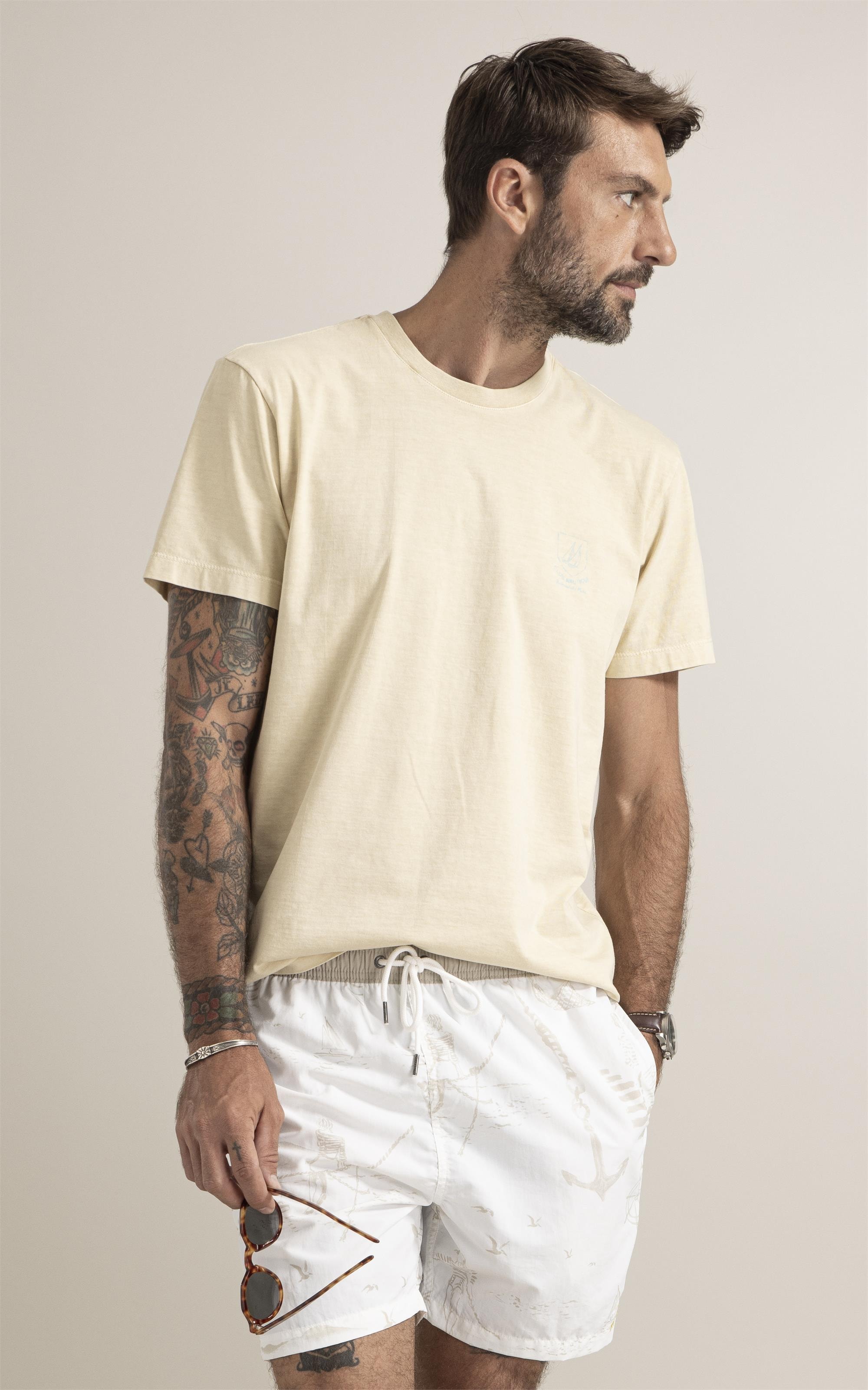 T-Shirt Mm Washed Brasao Nautique Peito Amarelo