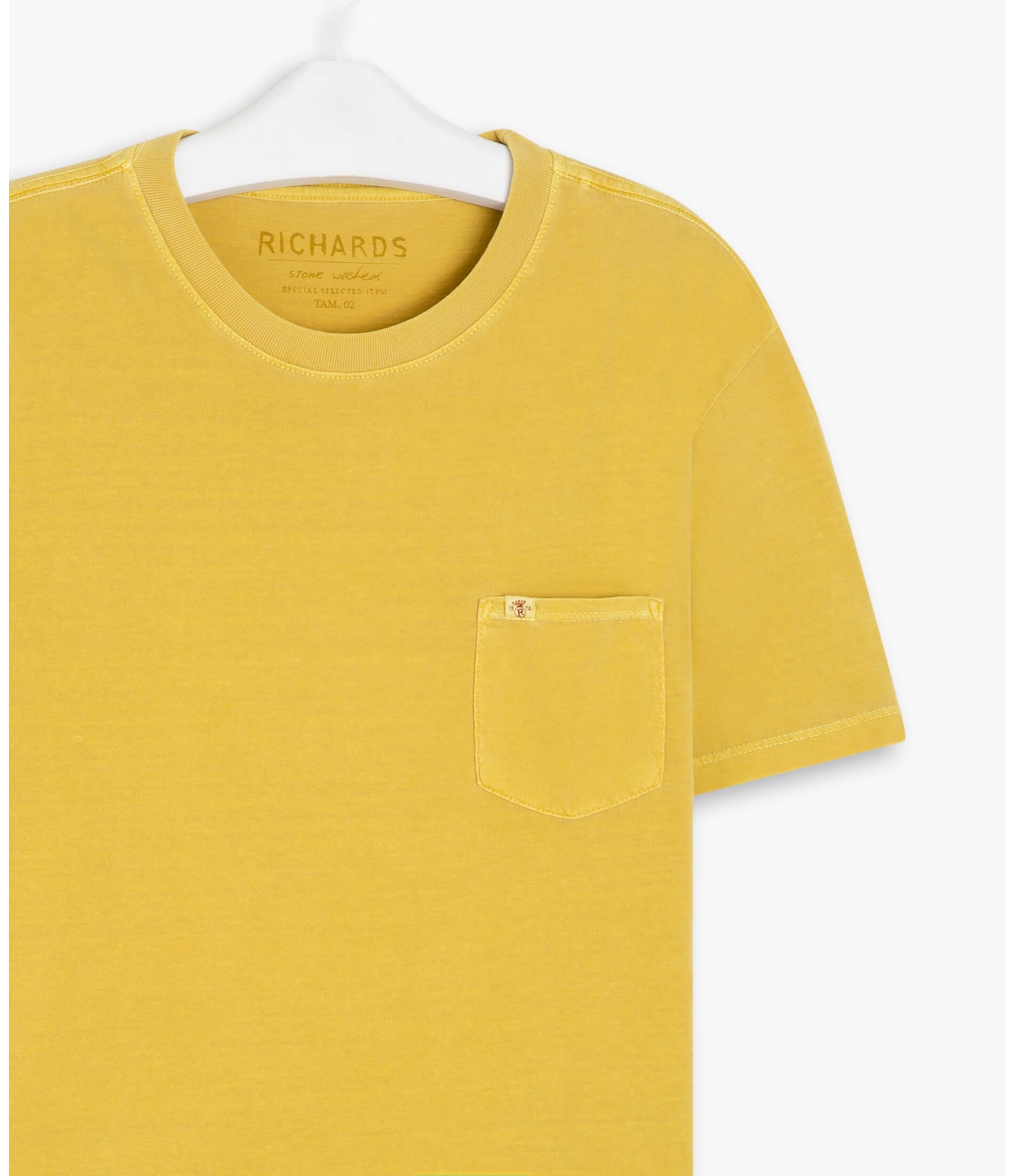 T-Shirt Mm Washed Com Bolso Mostarda