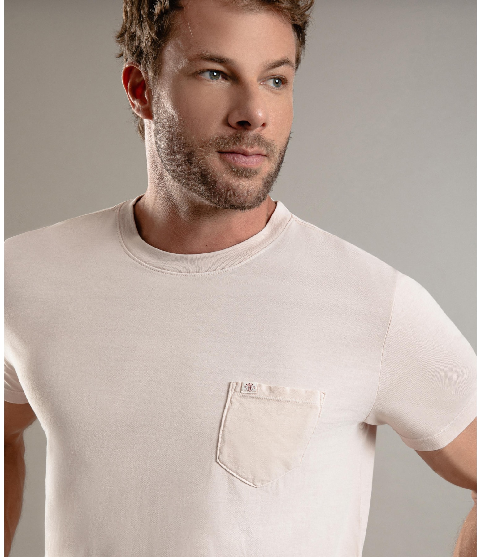 T-Shirt Mm Washed Com Bolso Rosa