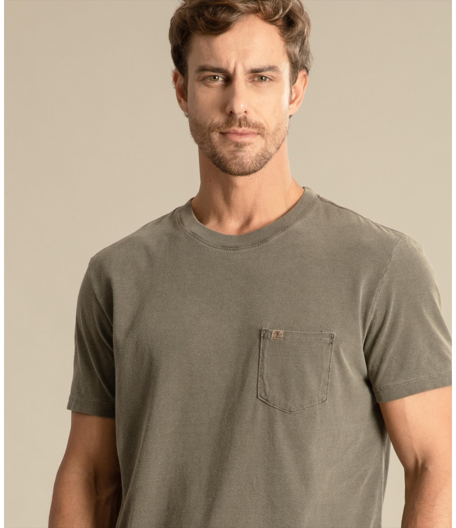 T-Shirt Mm Washed Com Bolso Tabaco