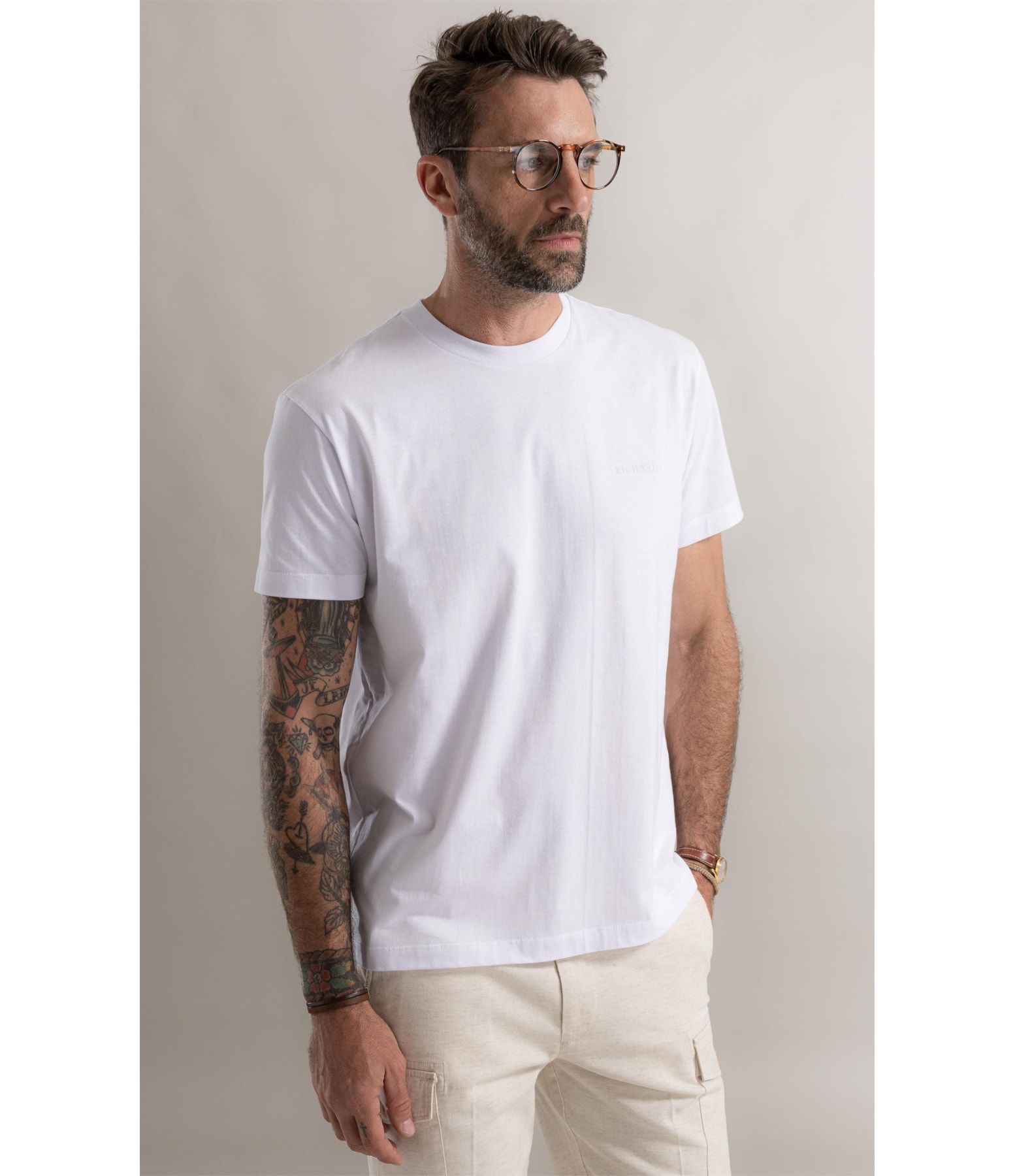 T-Shirt Postais Colagem Branco