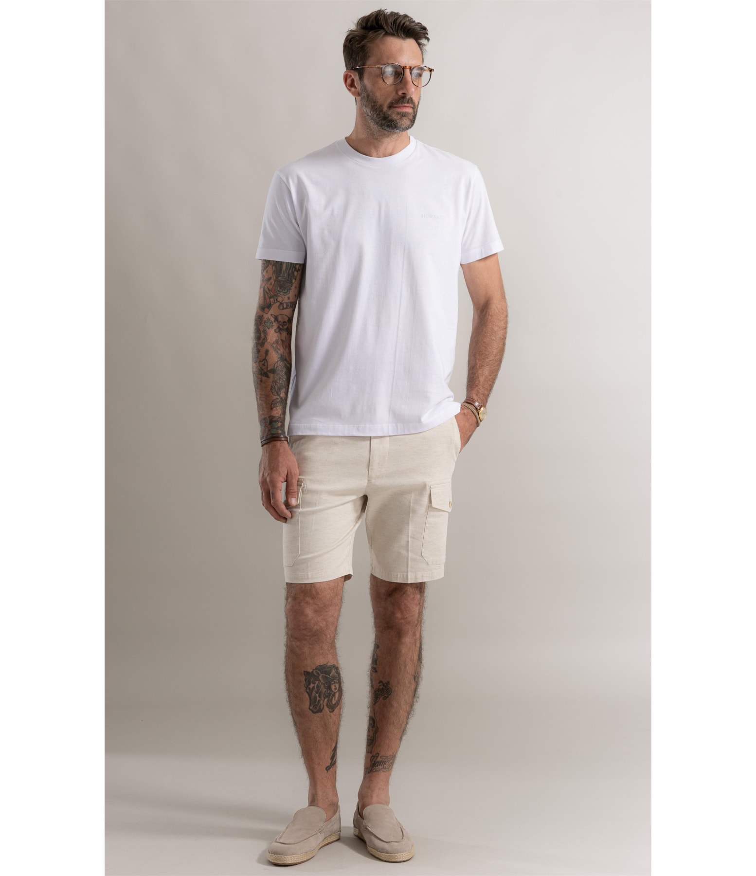 T-Shirt Postais Colagem Branco