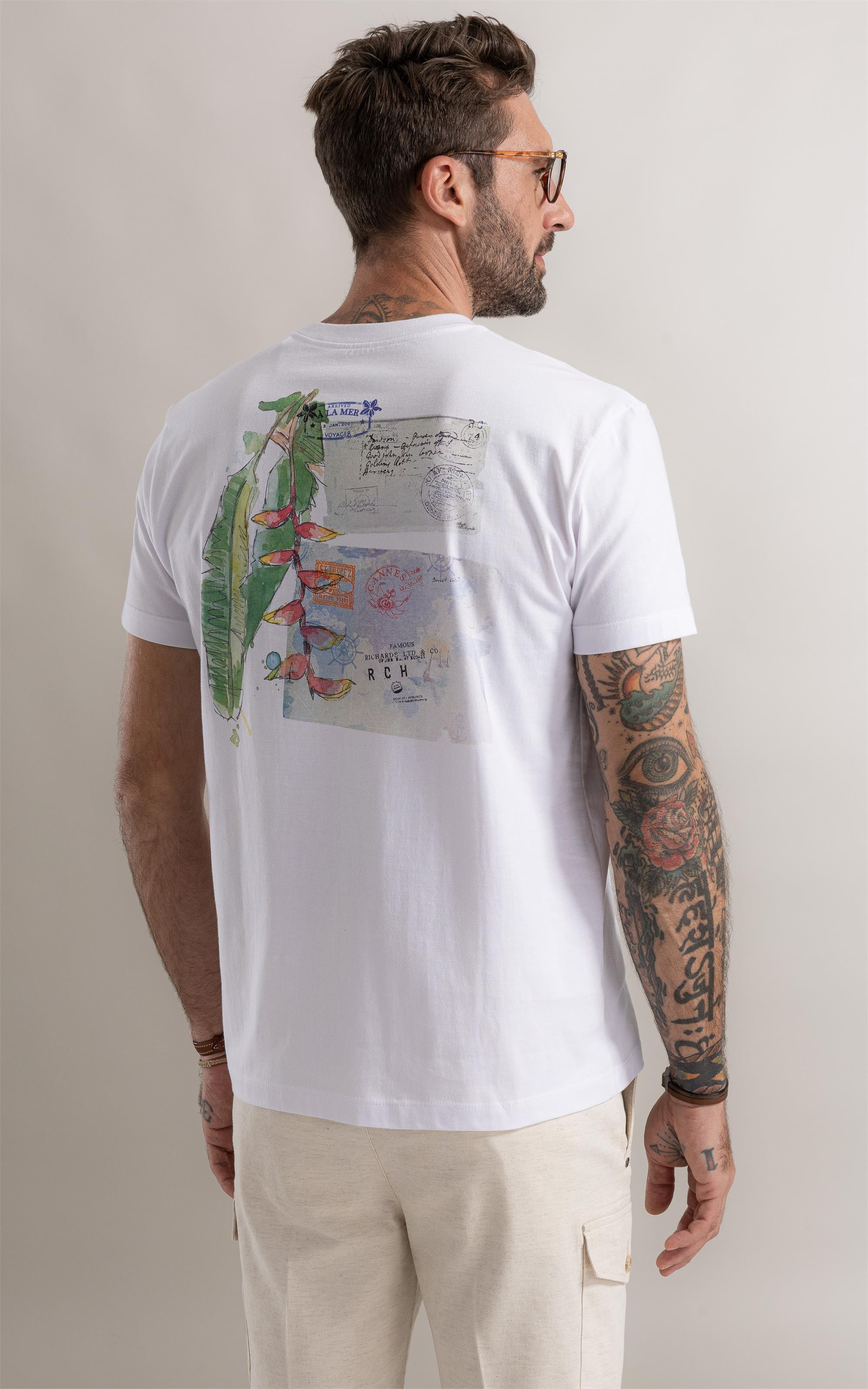 T-Shirt Postais Colagem Branco