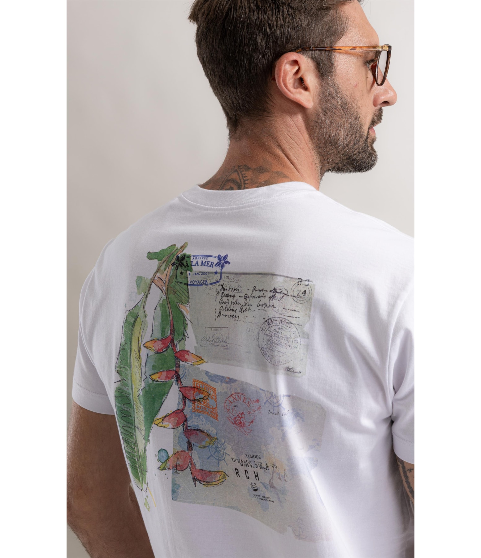 T-Shirt Postais Colagem Branco