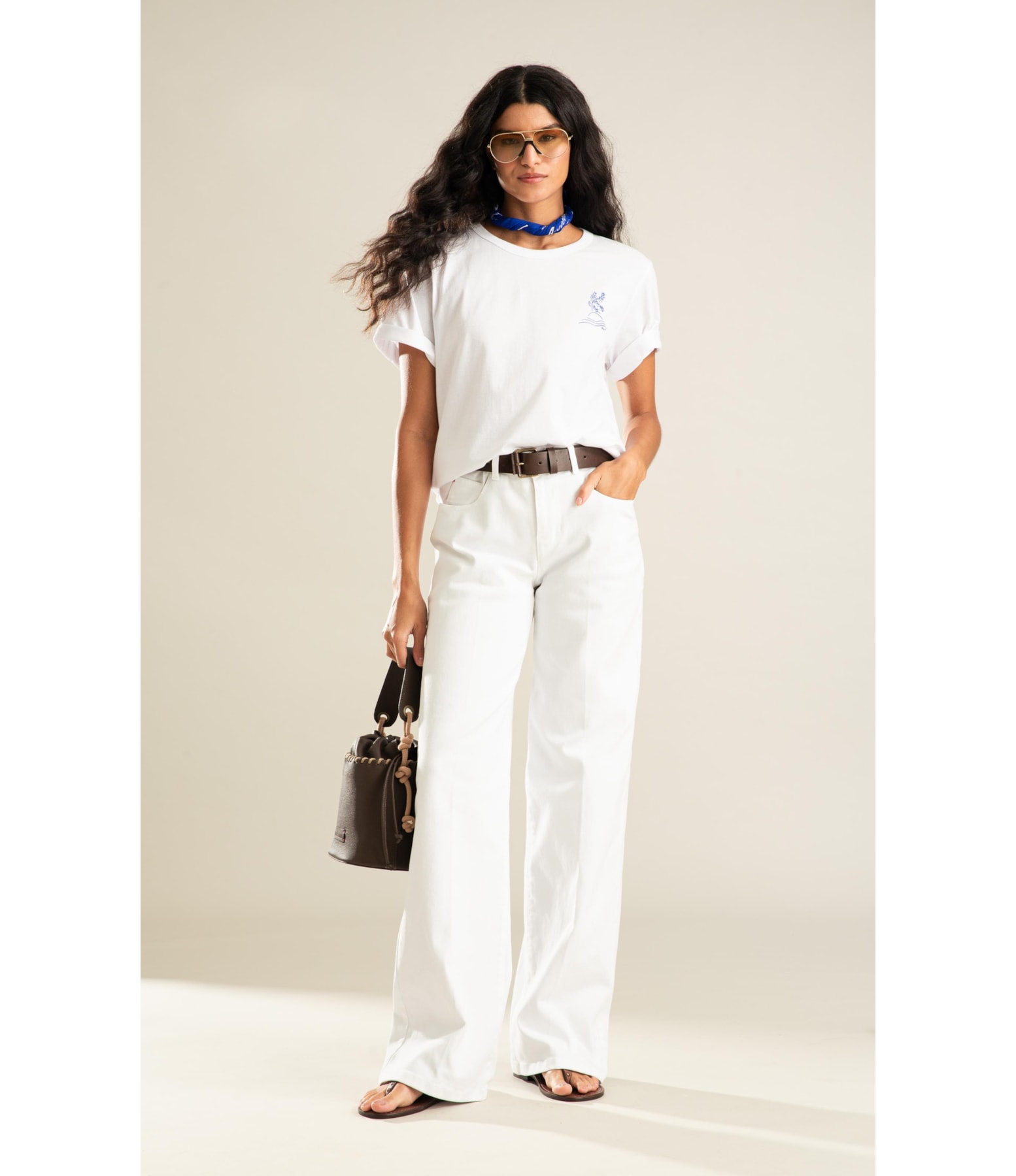 T-Shirt Samia Estampa Beach Branco