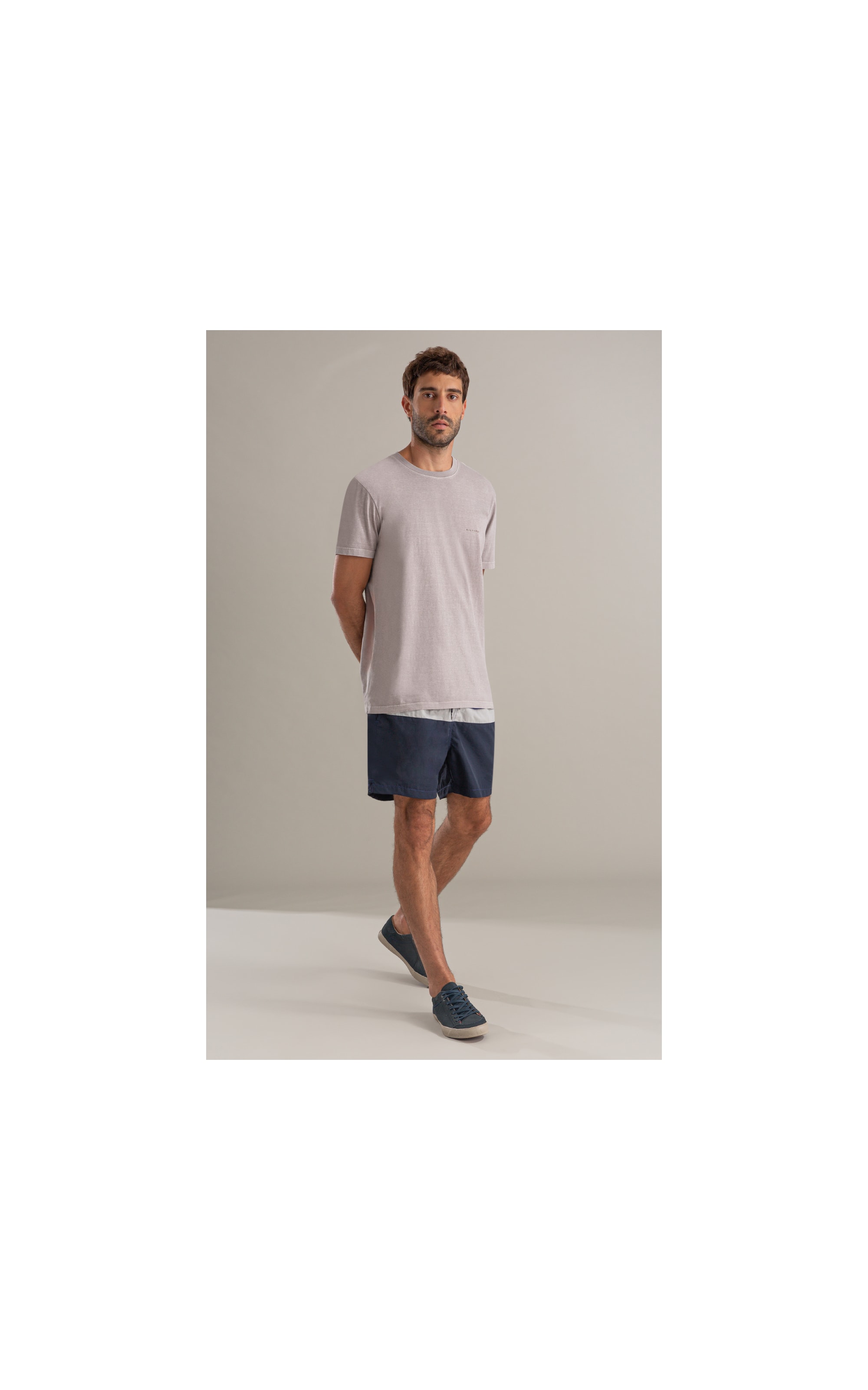 T-Shirt Washed Aquarela Cinza Claro