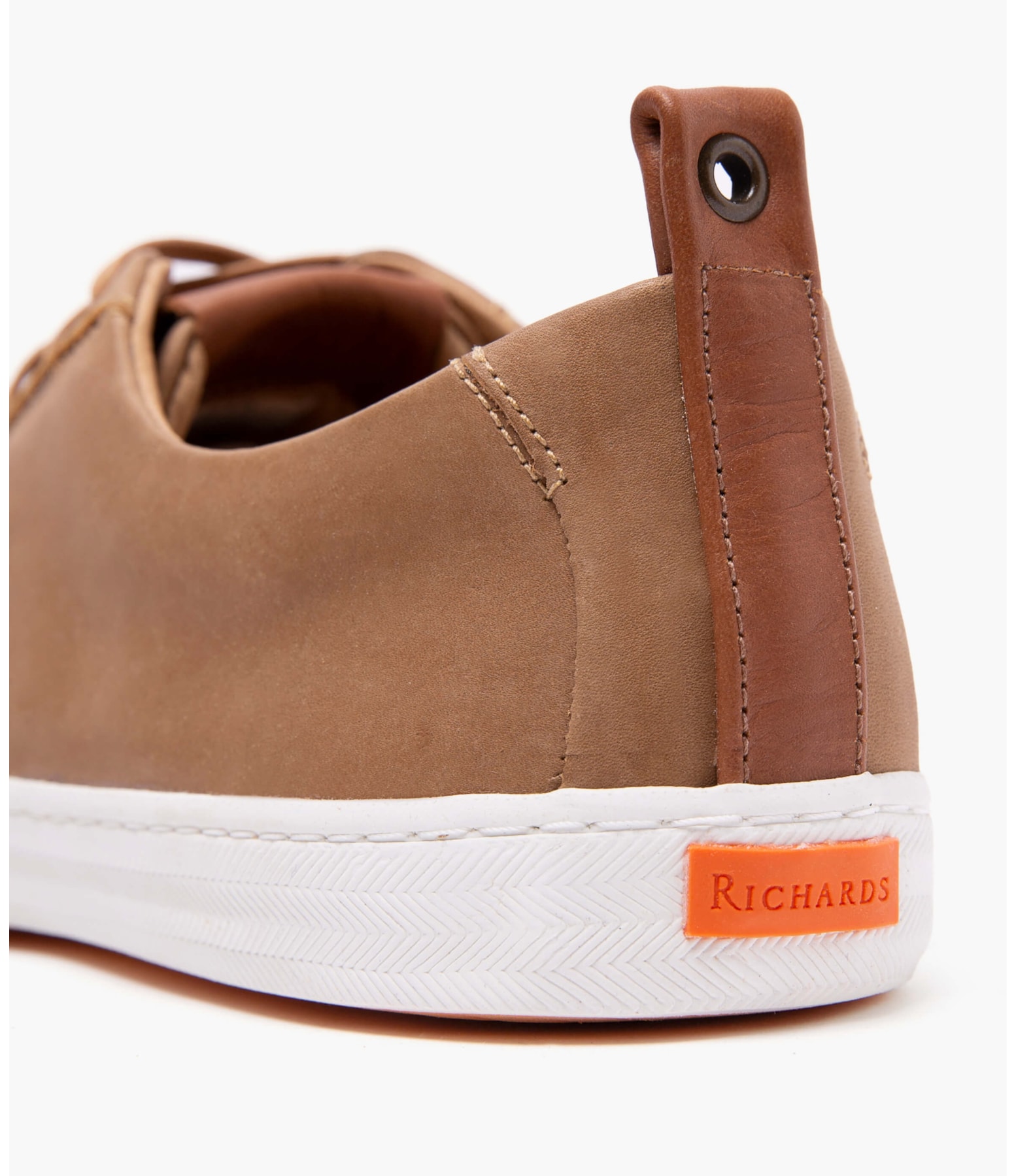 Tênis Biarritz  Camel