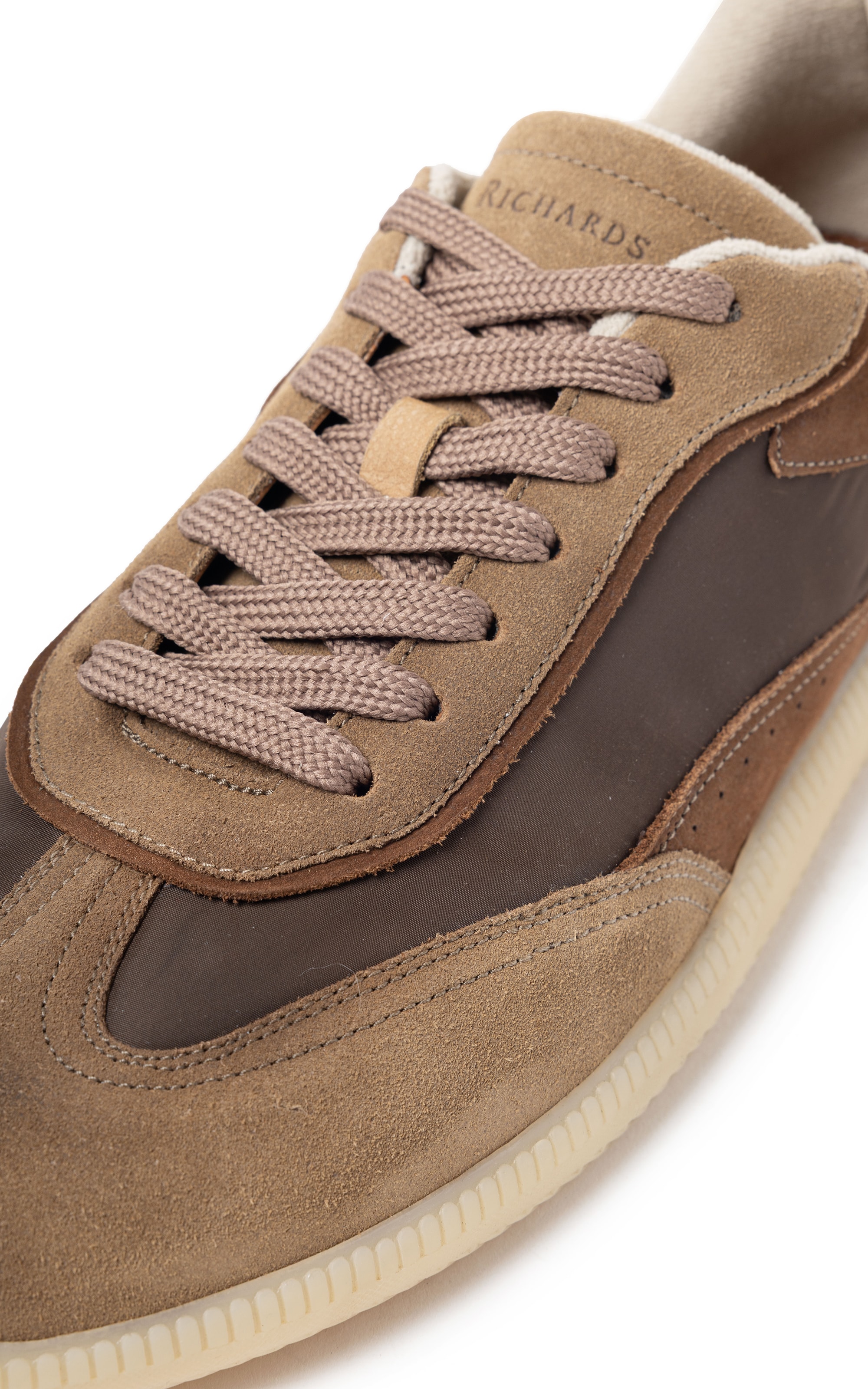 Tenis Oskar Rch Cafe
