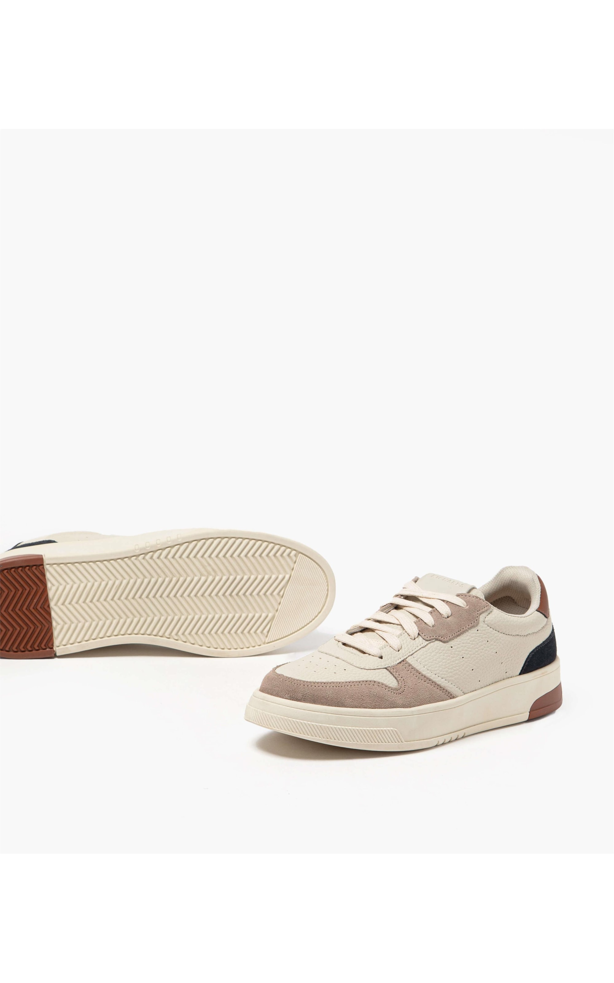 Tênis Sao Conrado Steps Rch Off White
