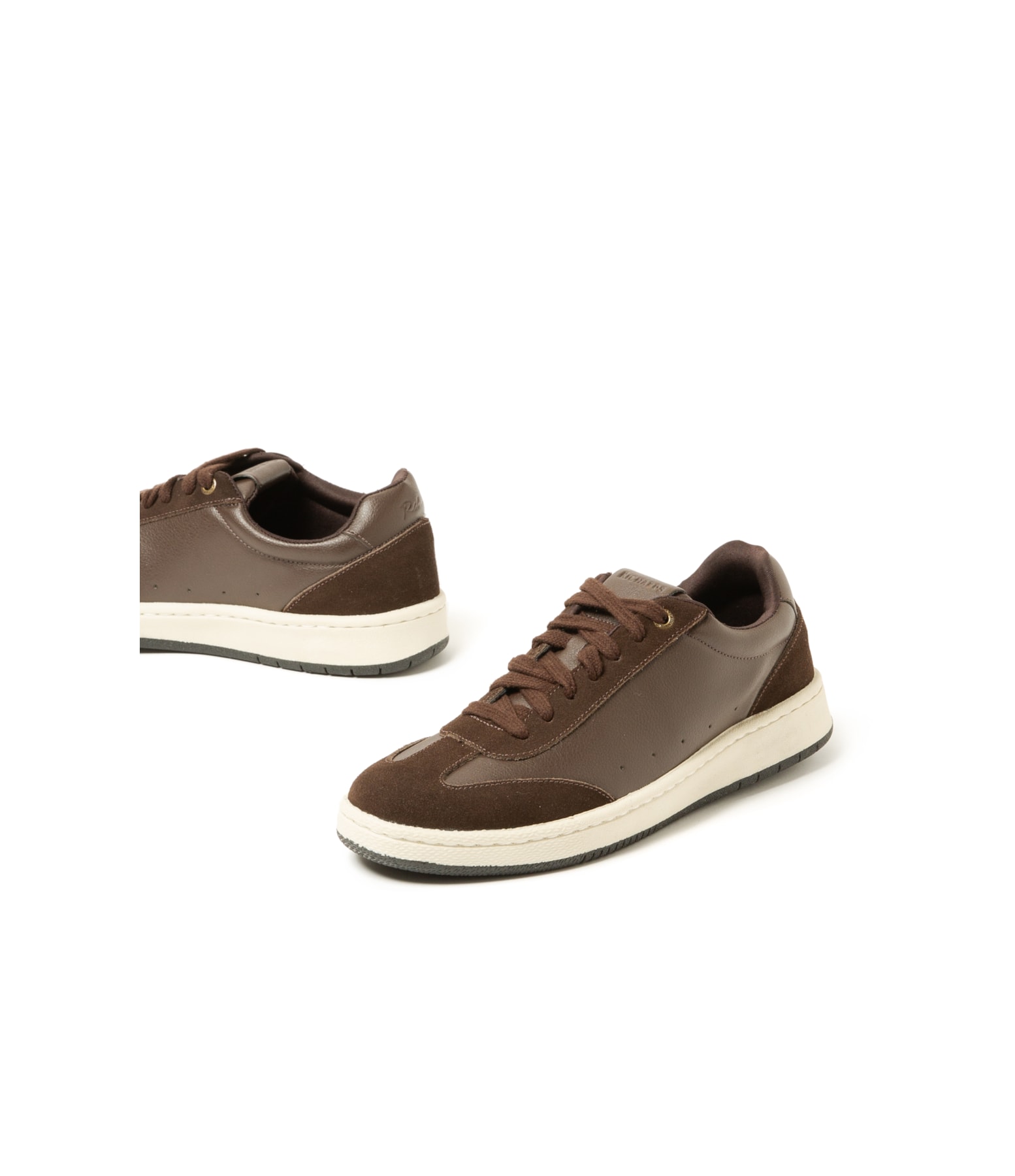 Tenis Thia Rch Cafe