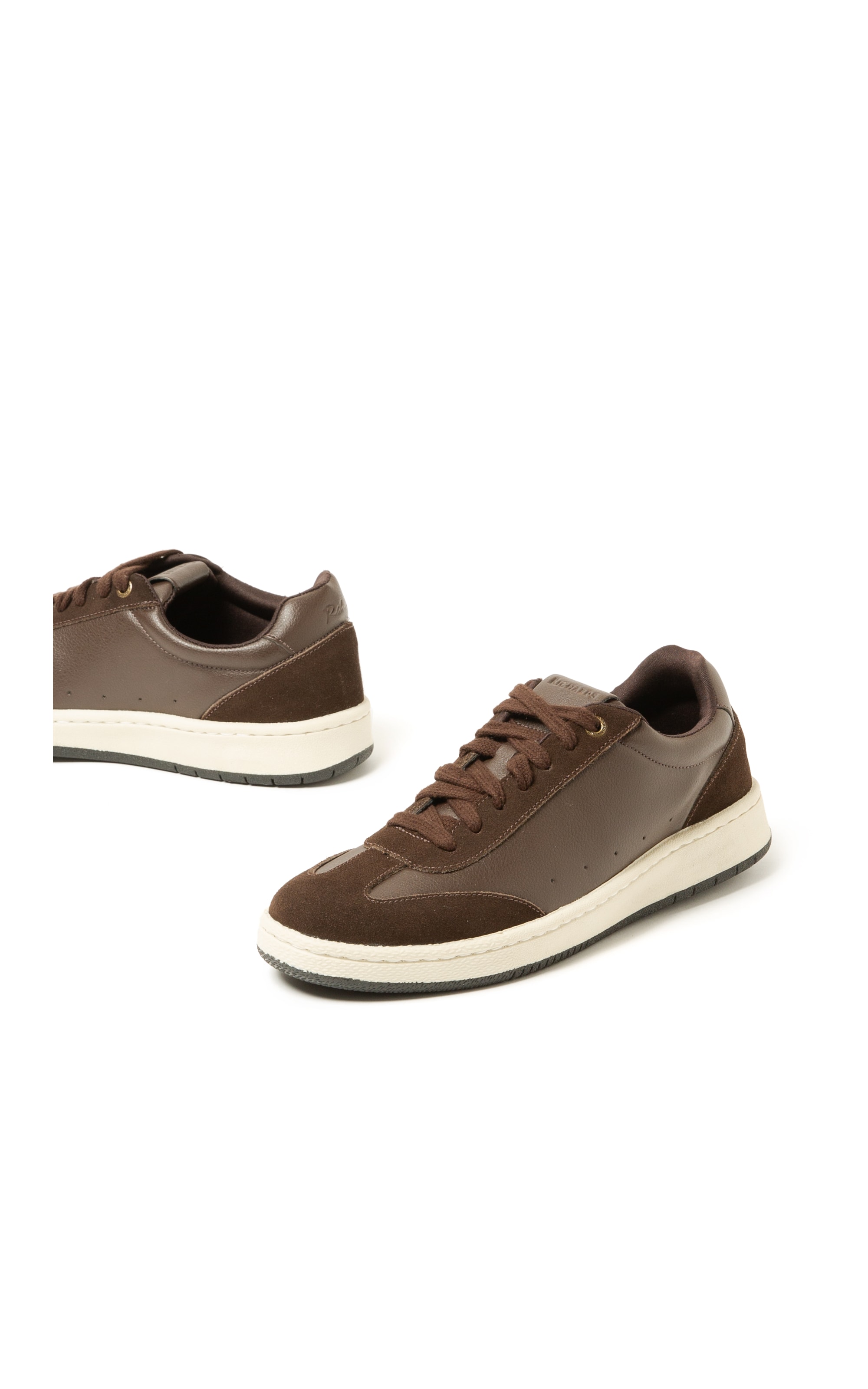 Tenis Thia Rch Cafe