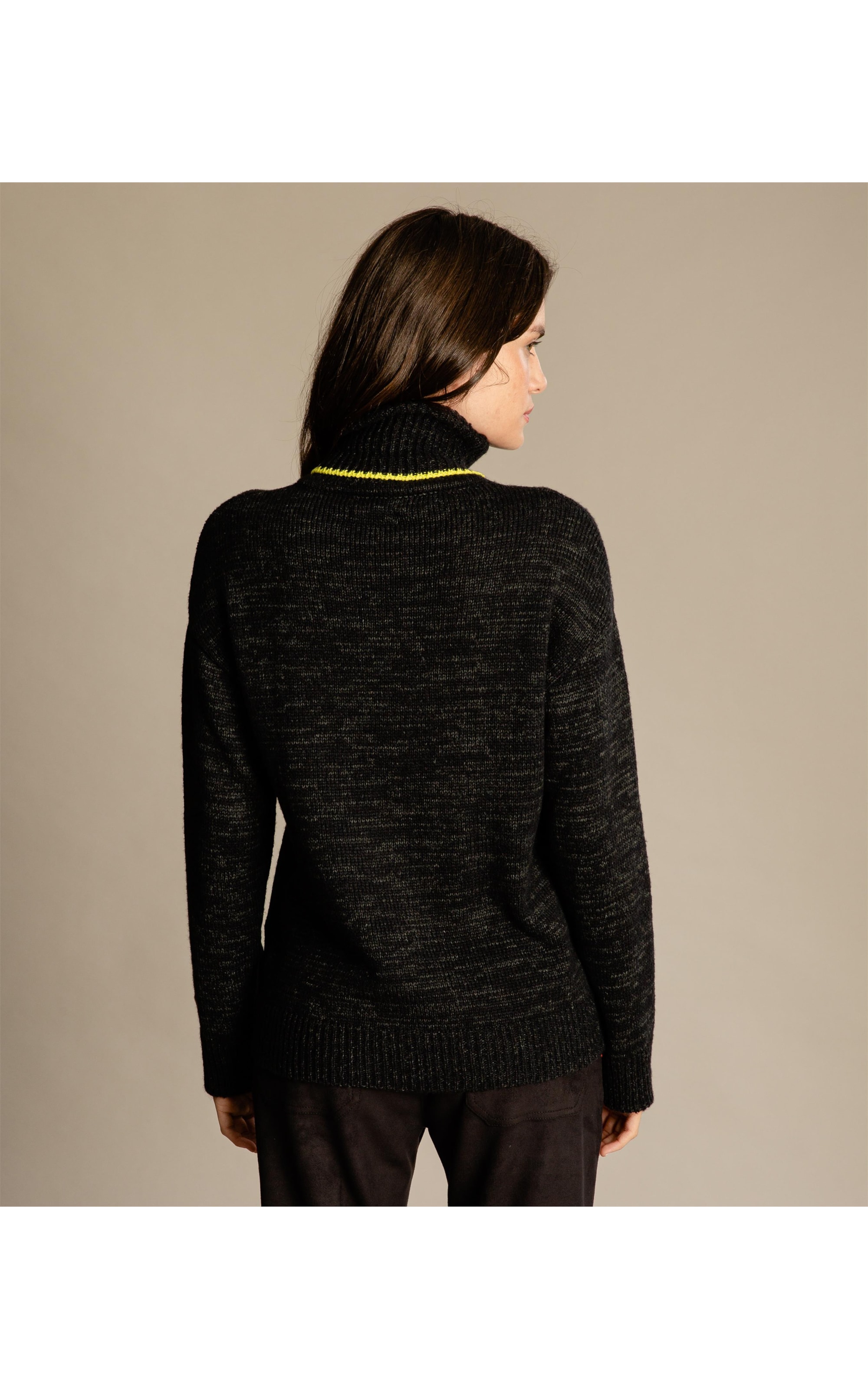 Tricot Ribera Liso Preto