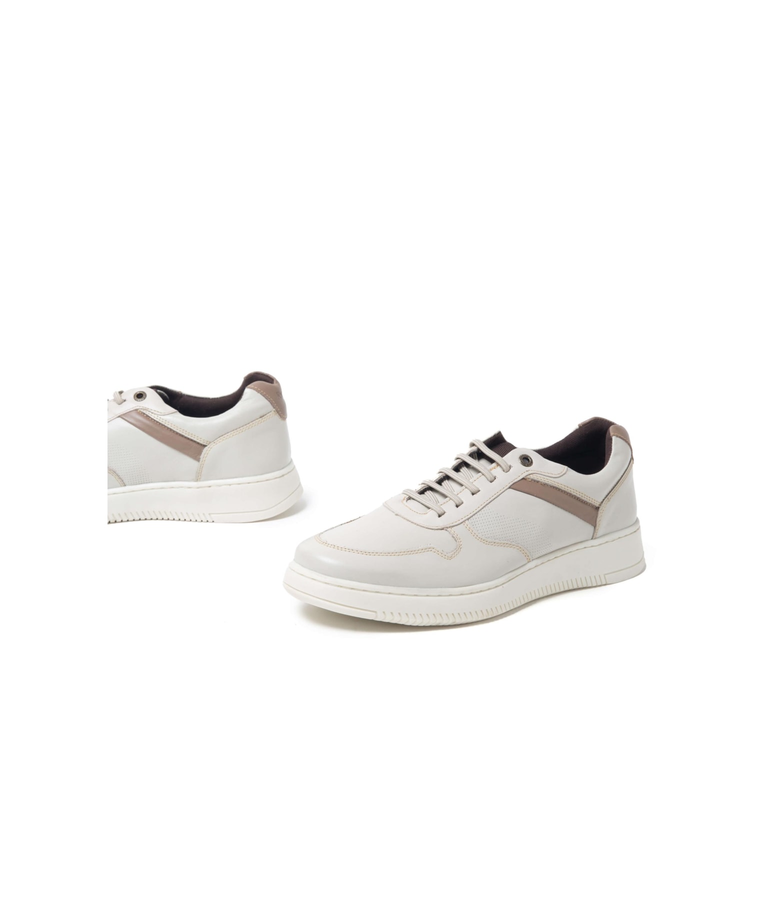 Urban Roam Sneaker Off White