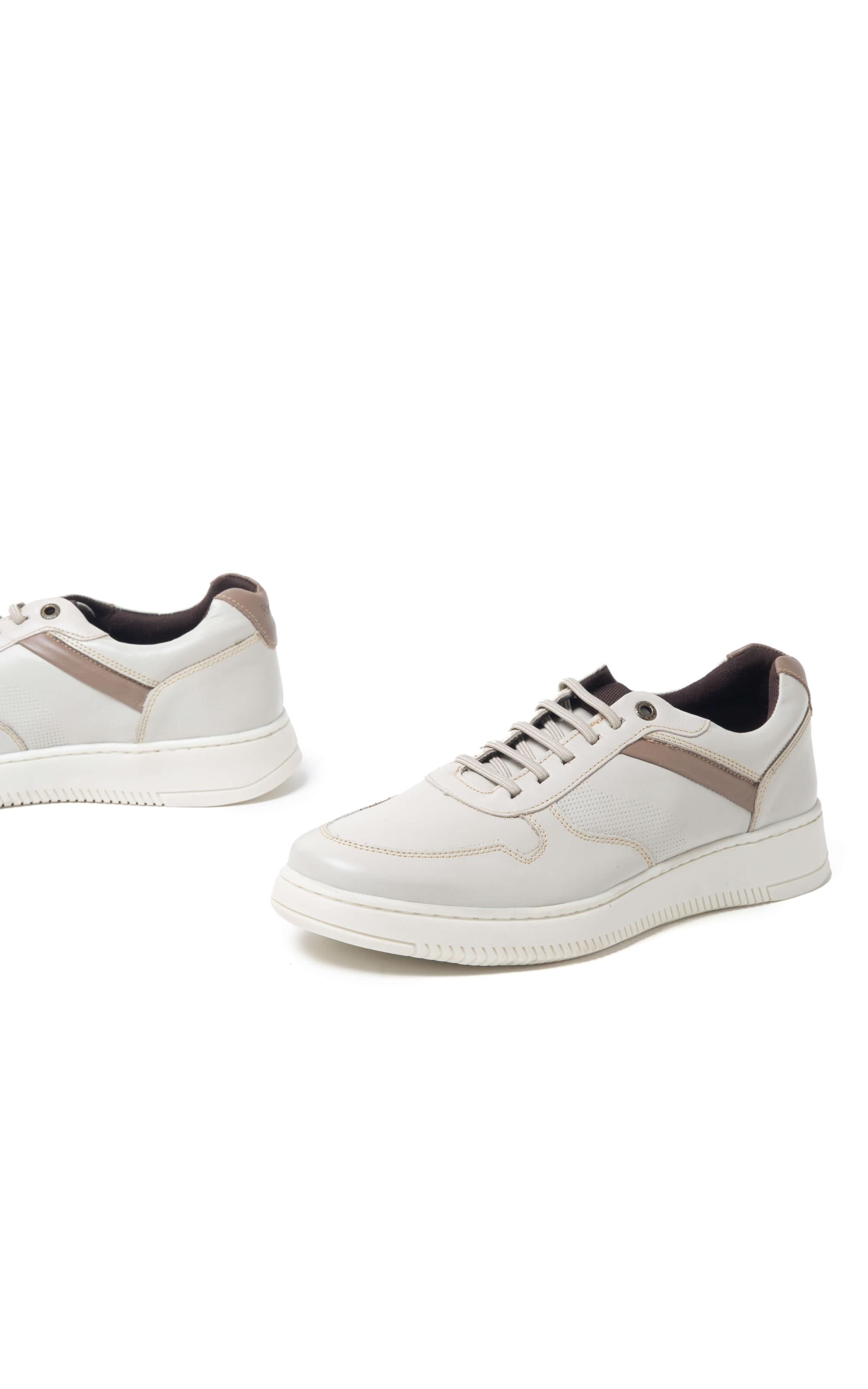 Urban Roam Sneaker Off White