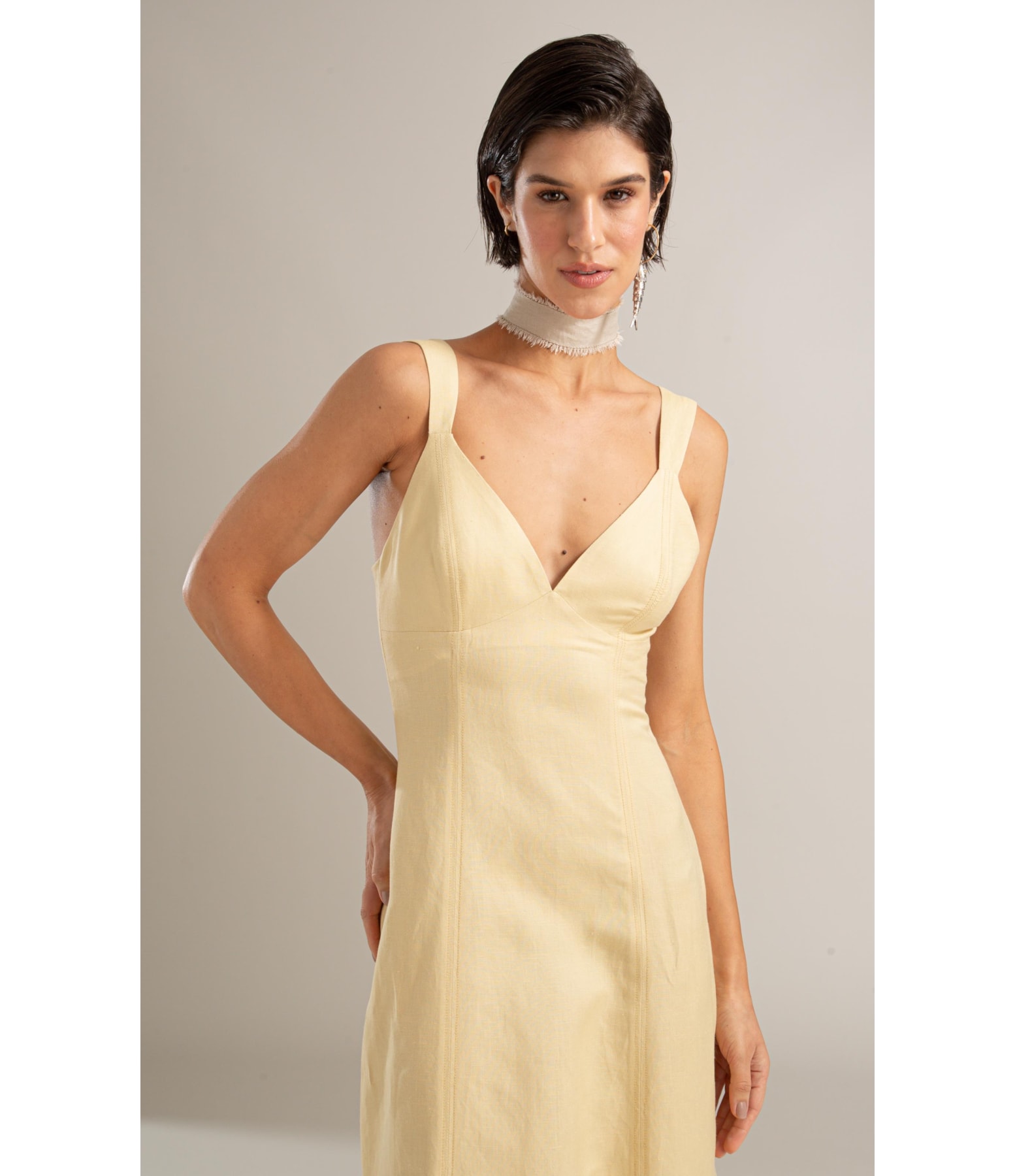 Vestido Balsas Linho Blend Liso Amarelo Claro