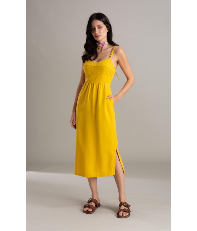 Vestido Betty Linho Blend Liso Mostarda