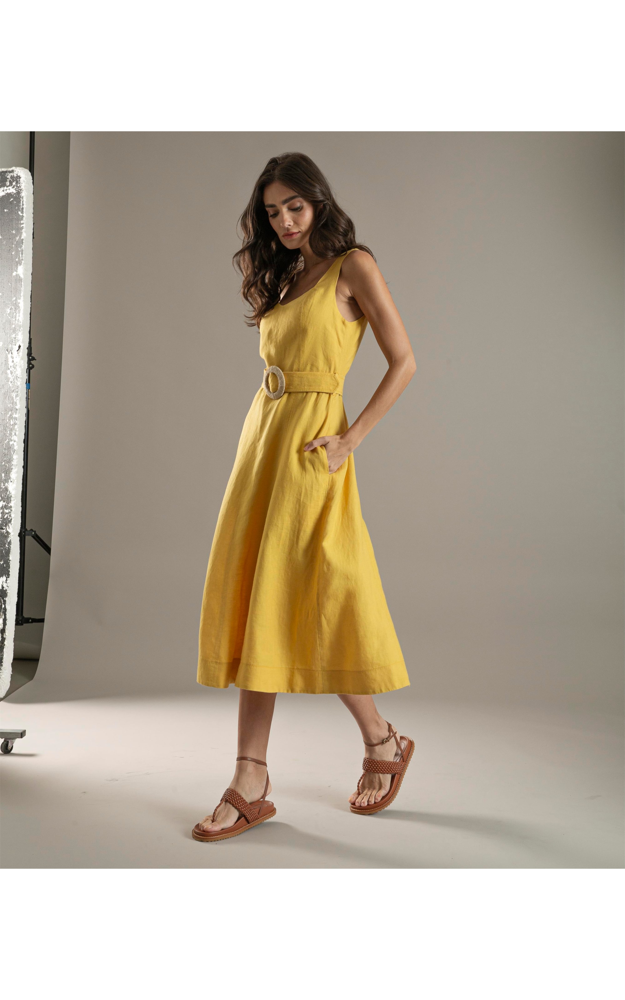 Vestido  Puro Linho Gemma  Liso Mostarda